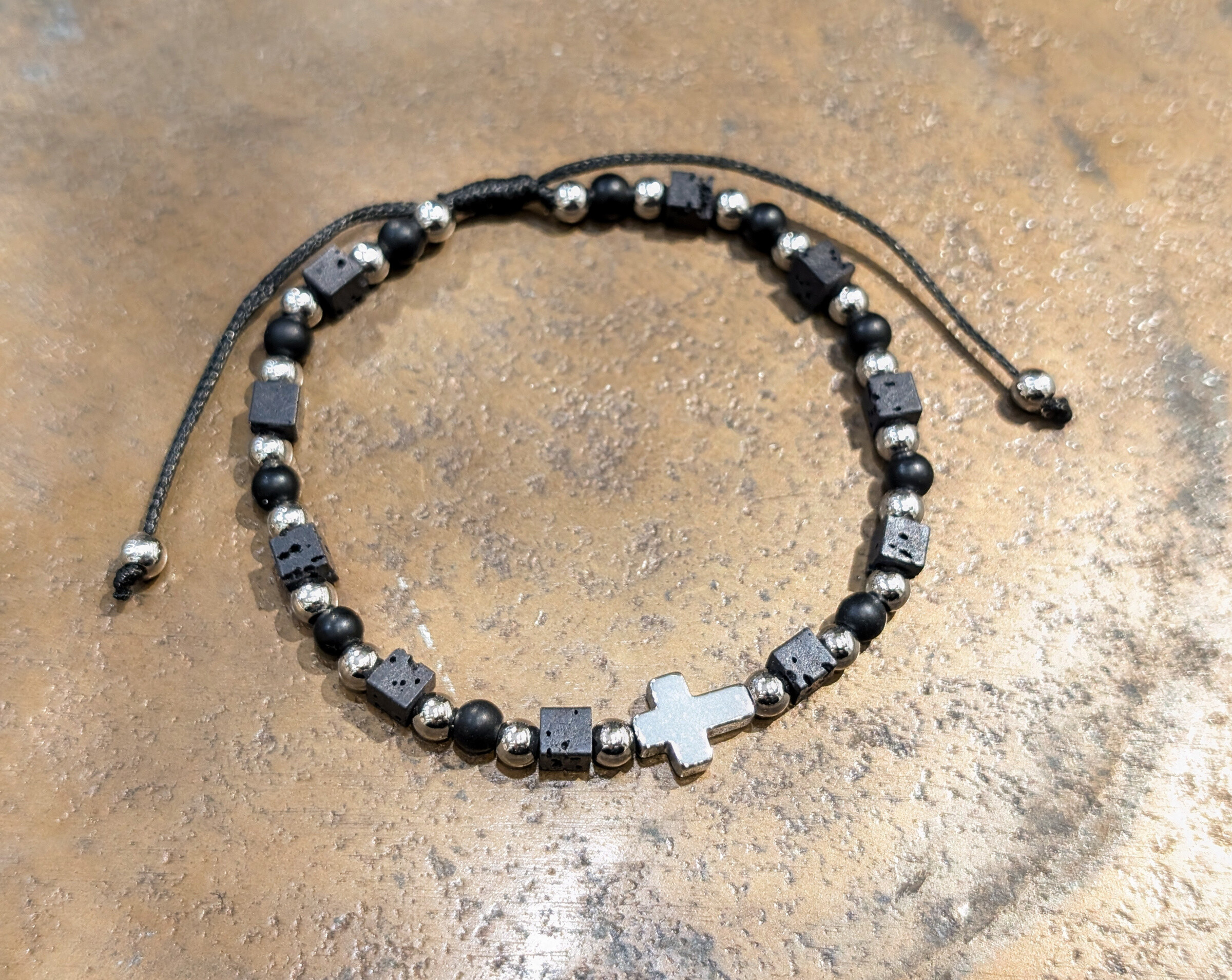 Wholesaler LOMINA - Stainless steel men's bracelet