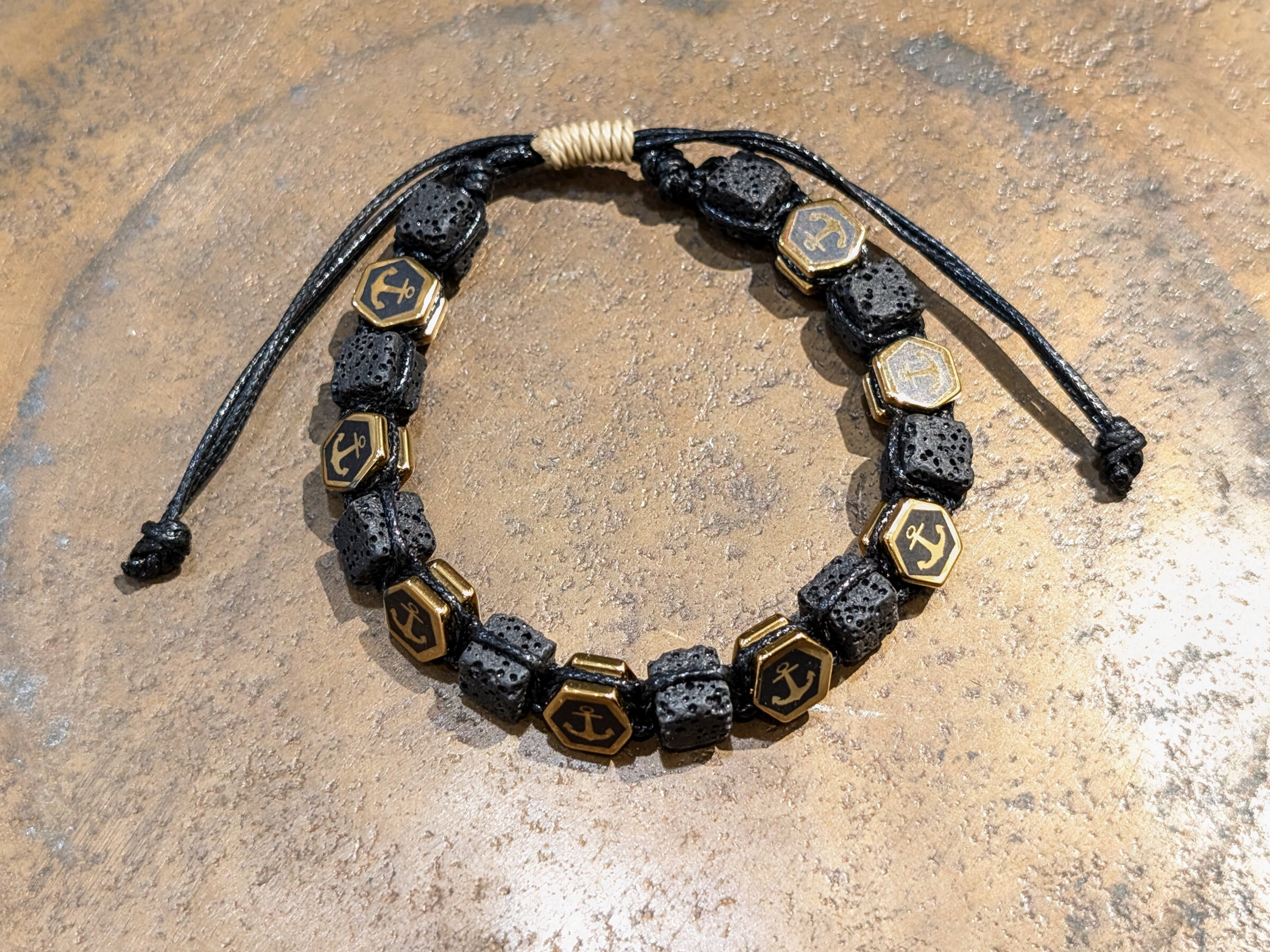 Wholesaler LOMINA - Stainless steel men's bracelet