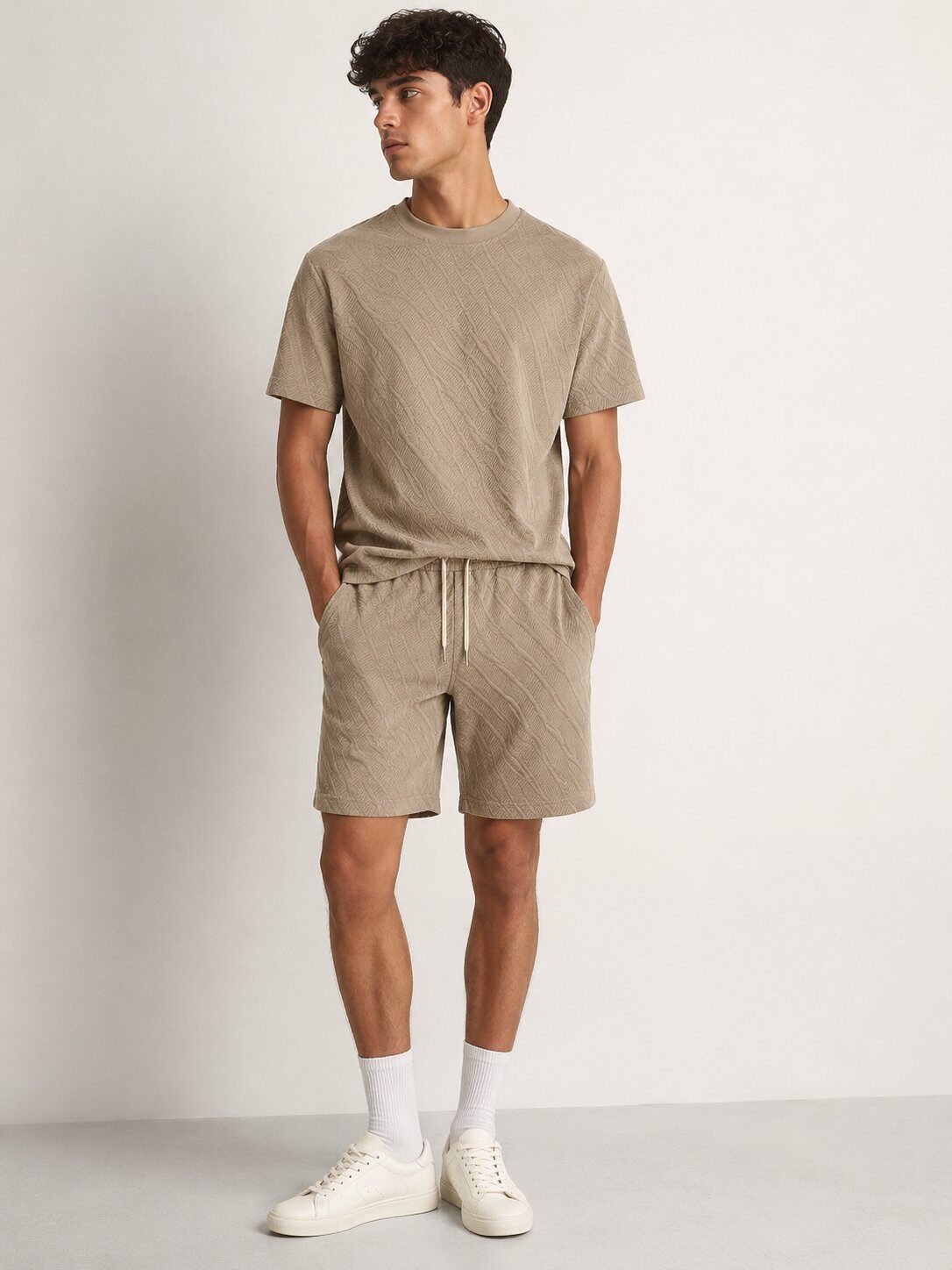 Großhändler Lysande - Herren Premium Texturiertes Beige Set – Koordiniertes T-Shirt & Shorts