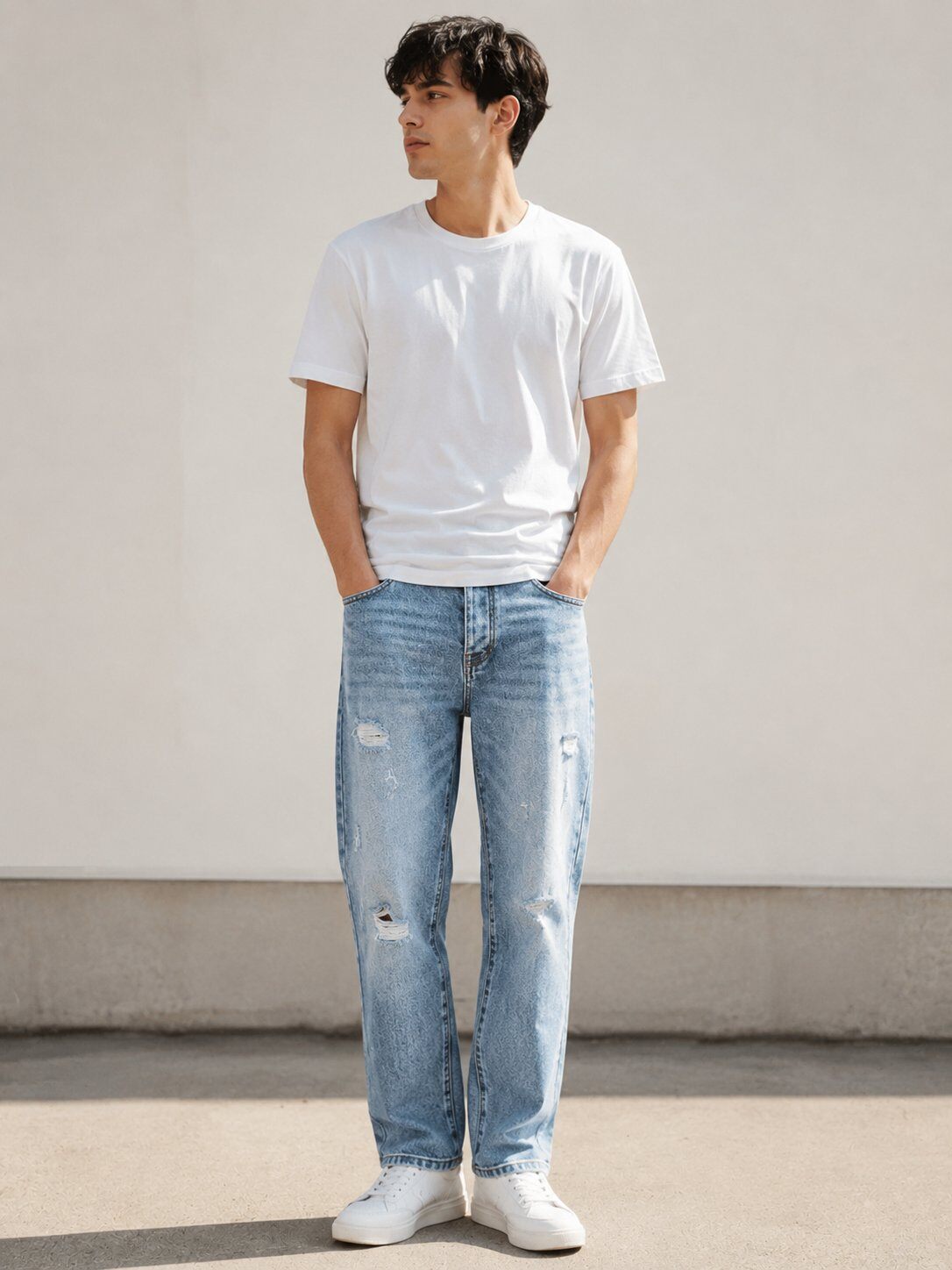 Grossiste Lysande - Jean homme tapered fit en denim bleu clair délavé destroy