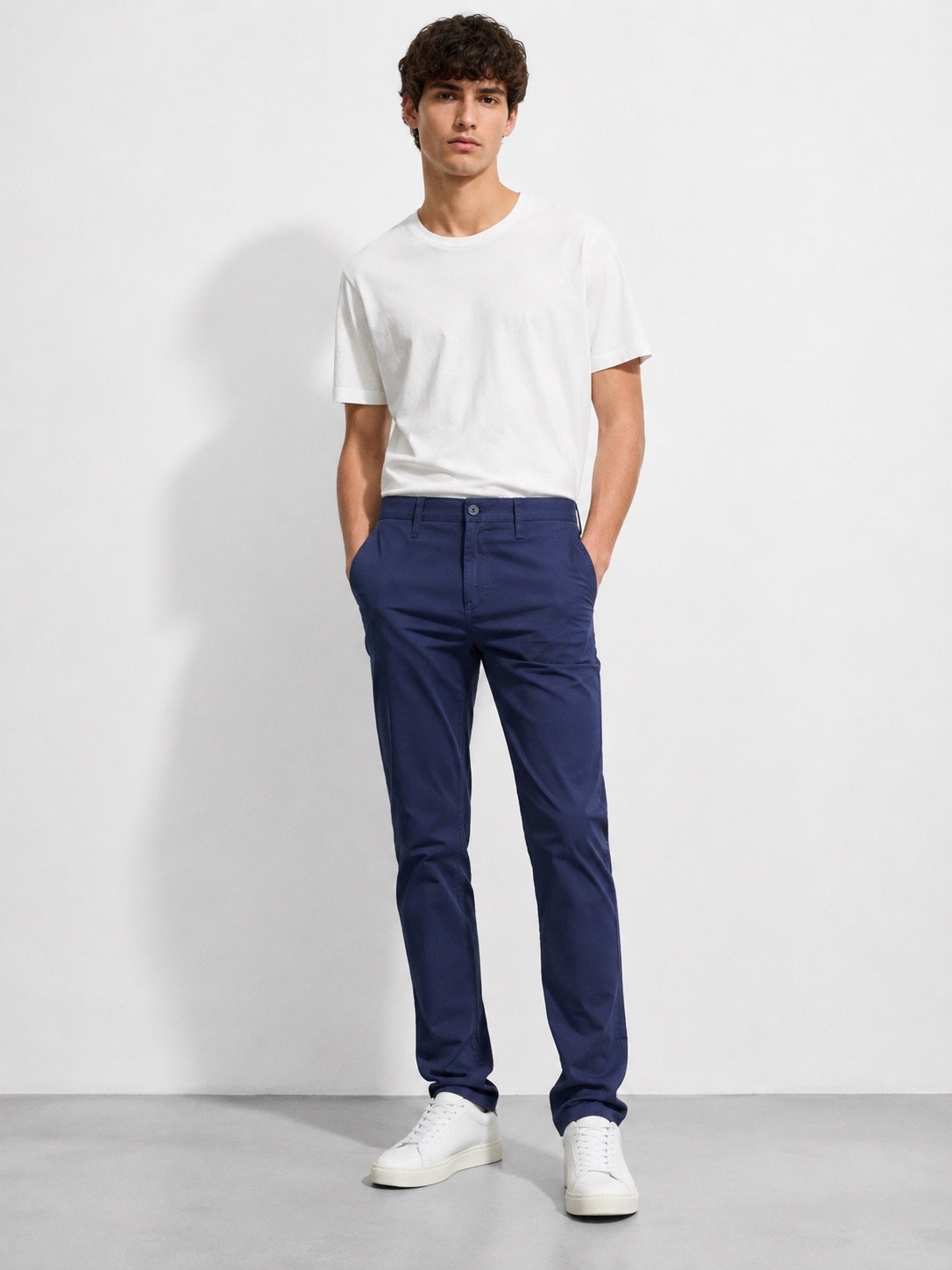 Großhändler Lysande - Marineblaue Slim-Fit-Chinohose für Herren