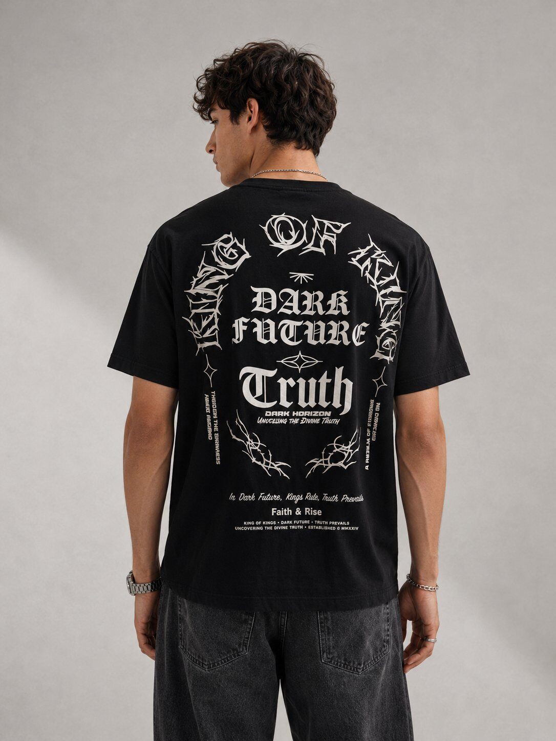 Grossista Lysande - T-shirt Oversize “Truth – Dark Future” Nero