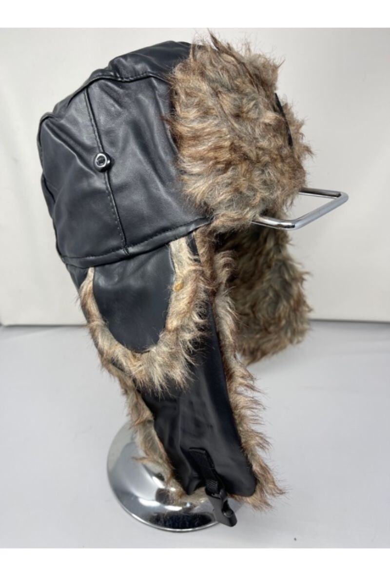 Grossista Mac Moda - CHAPKA NERA CON ECOPELLE E PELLICCIA SINTETICA