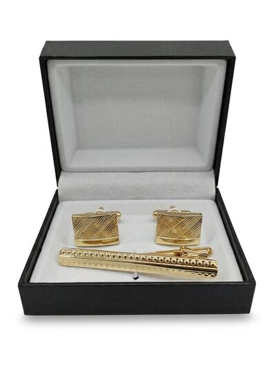 Grossiste Massiliano Sergio - Coffret bouton manchette avec une pince cravate Massiliano Sergio Grossiste Massiliano Sergio - Coffret bouton manchette avec une pince cravate Massiliano Sergio