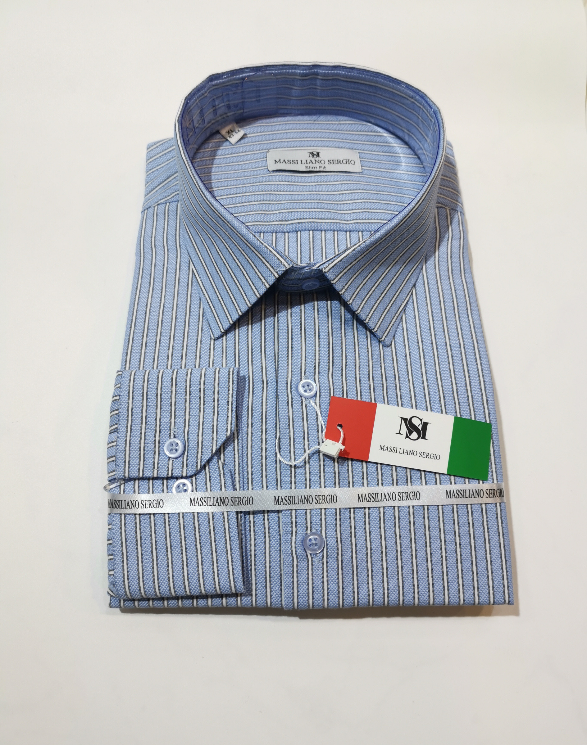 Grossista Massiliano Sergio - Camicia alla moda con motivo