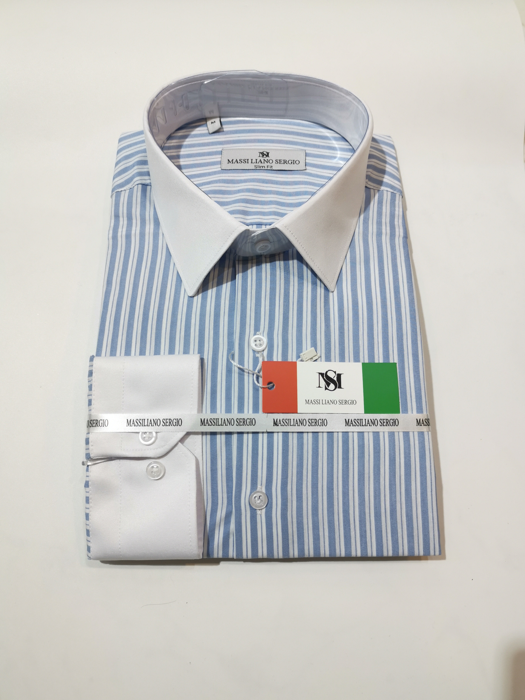 Grossista Massiliano Sergio - Camicia alla moda con motivo