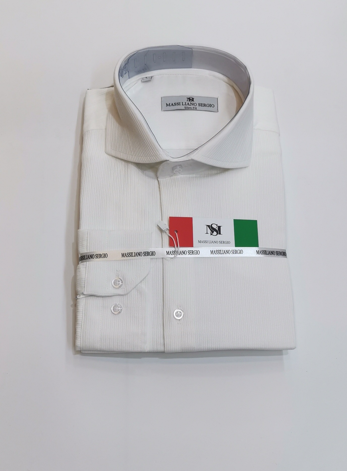 Grossista Massiliano Sergio - Camicia alla moda con motivo