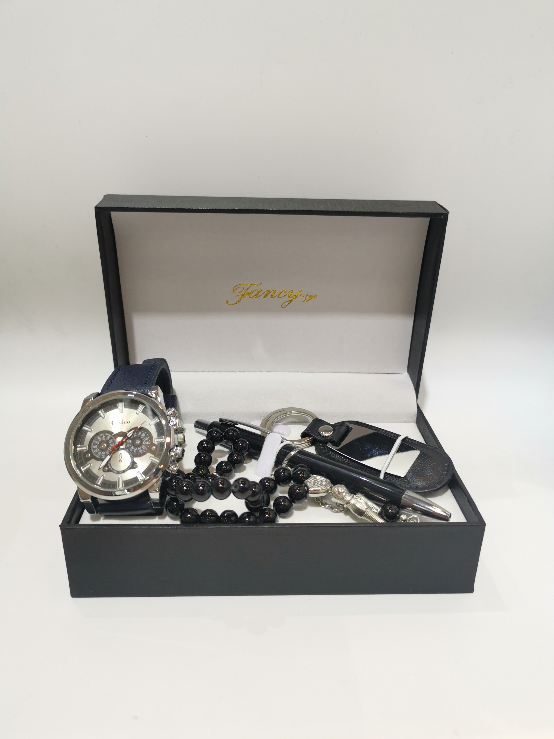 Grossista C.S. MODE - Cofanetto orologio elegante
