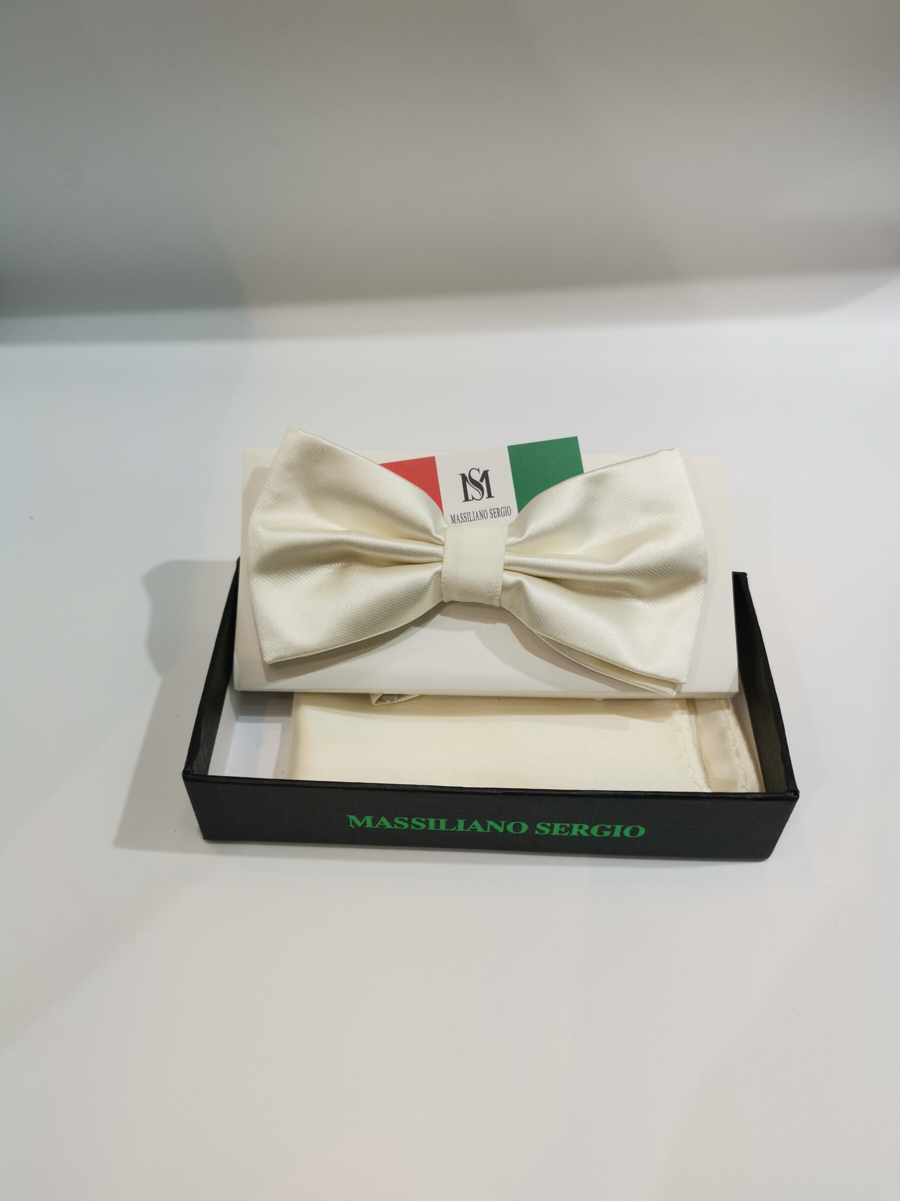 Grossiste Massiliano Sergio - Noeud papillon uni