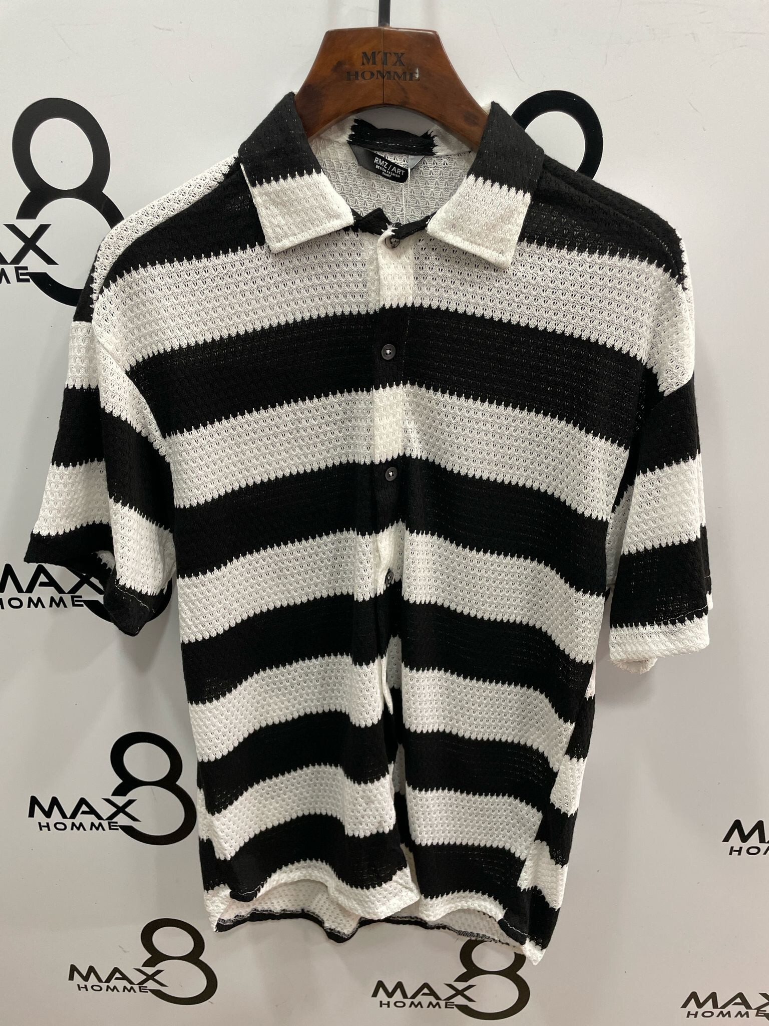 Wholesaler MAX 8 - Max 8 shirts