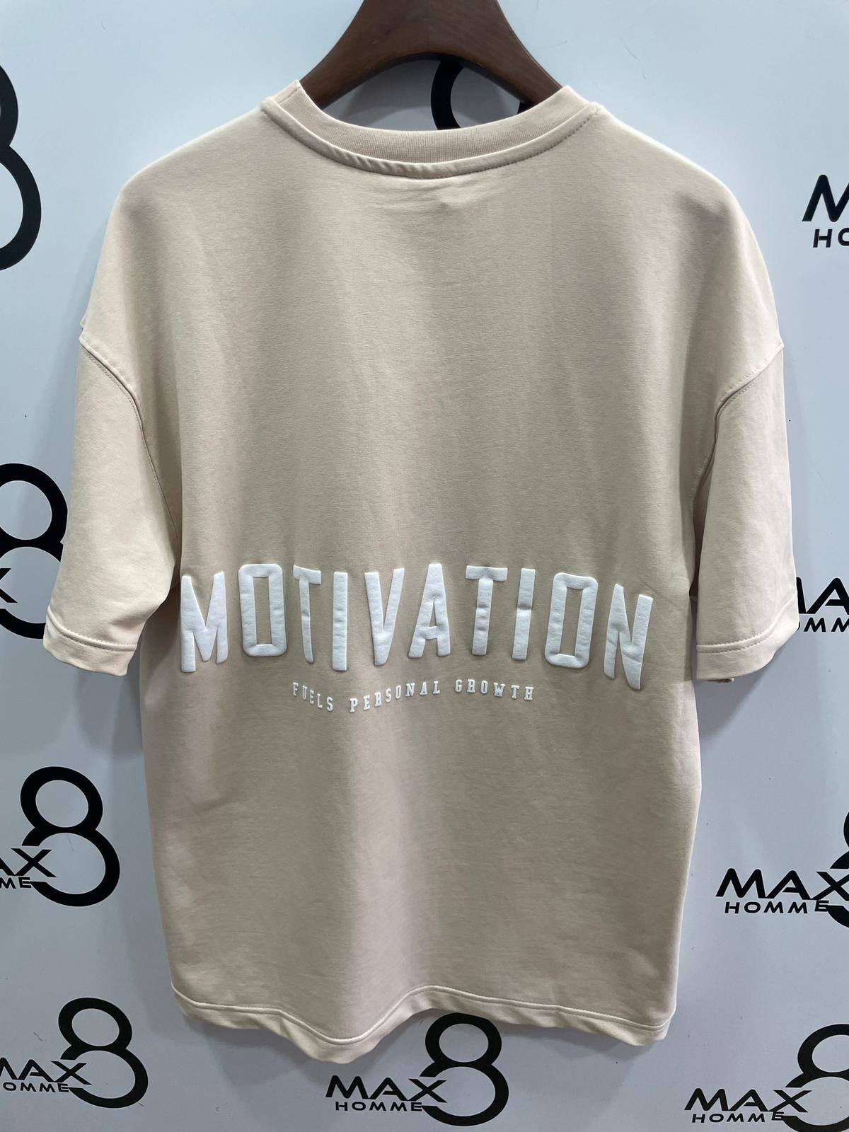 Grossiste MAX 8 - T-SHIRT COL ROND IMPRIMÉ