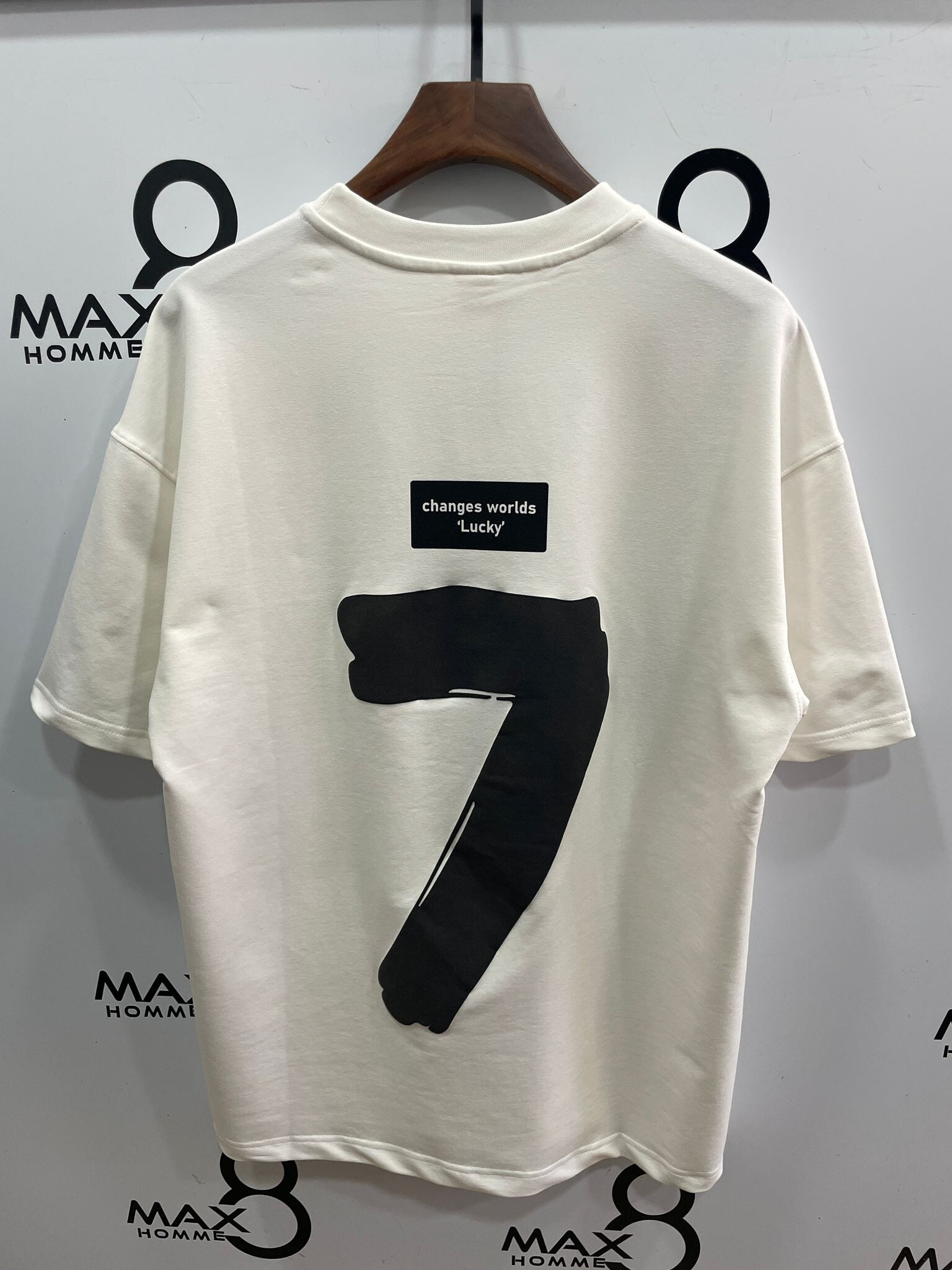 Grossiste MAX 8 - T-SHIRT COL ROND IMPRIMÉ
