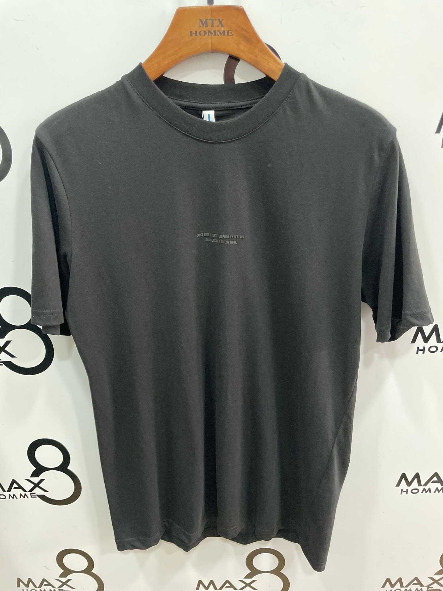 Wholesaler MAX 8 - Max 8 t-shirts