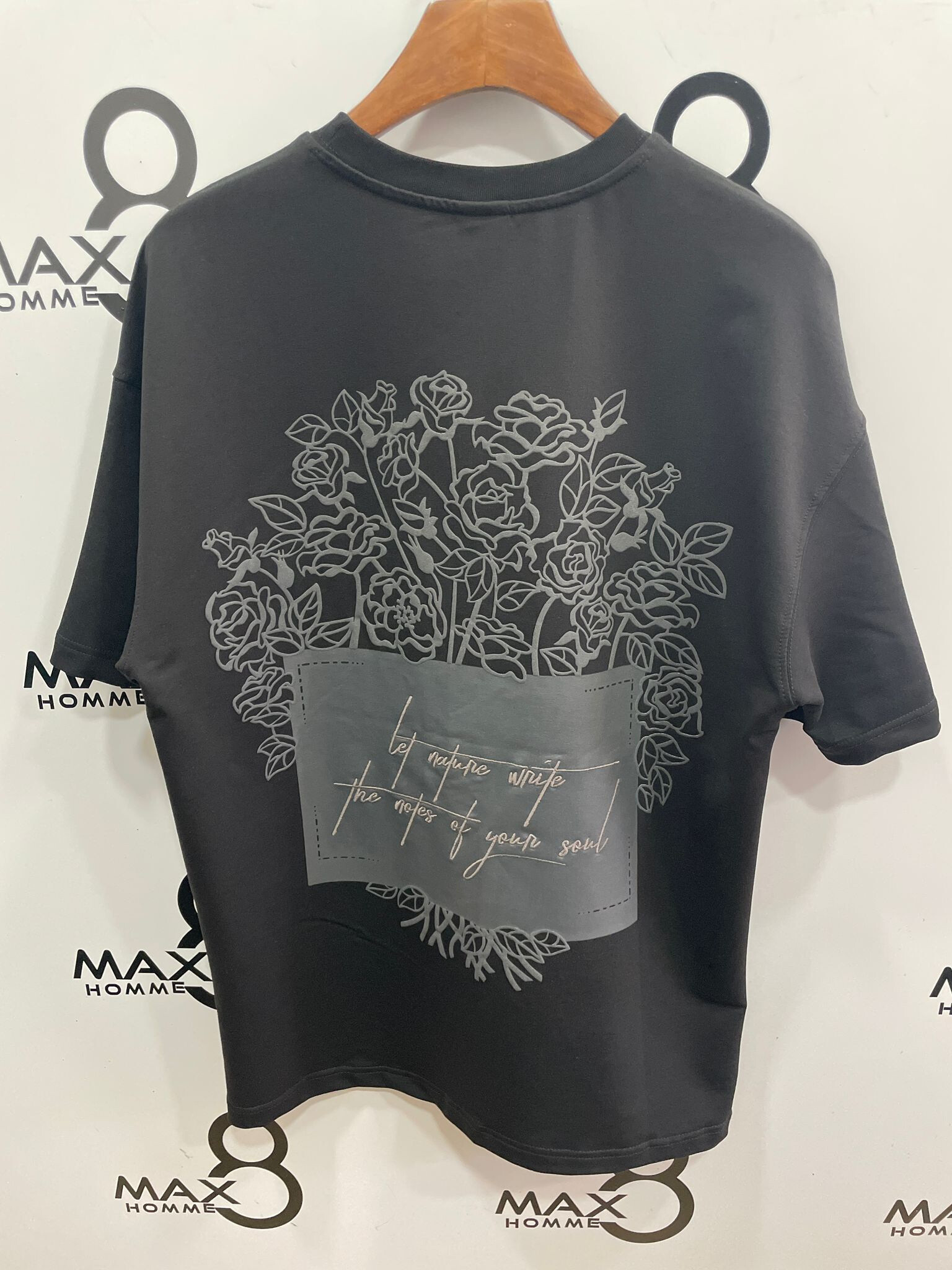 Grossiste MAX 8 - T-SHIRT COL ROND IMPRIMÉ ET BRODERIE