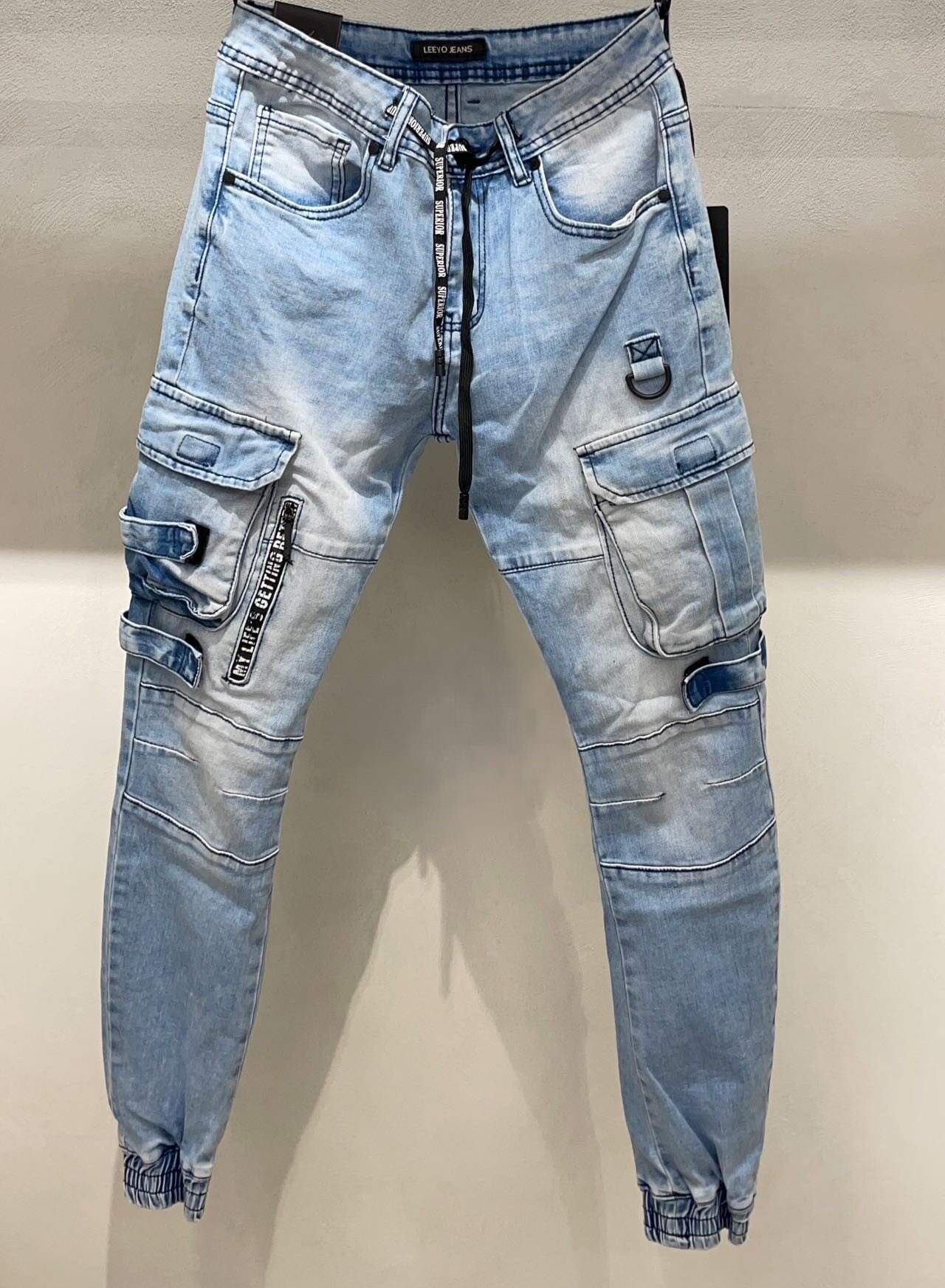 Großhändler Mentex Homme - Herren schlichte blaue Jeans mit Taschen im Cargo-Stil SLIM FIT