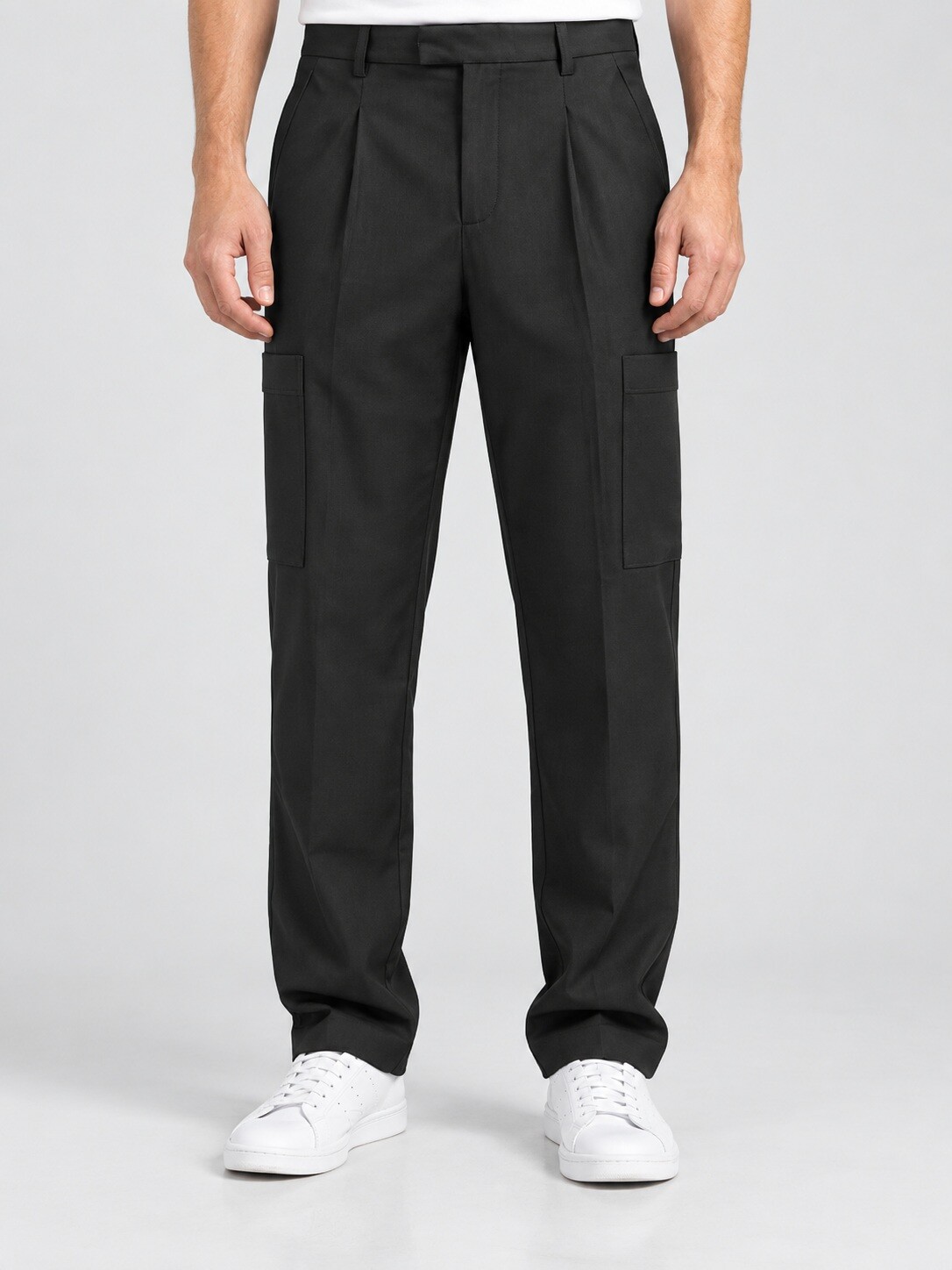 Mayorista Mentex Homme - Pantalón de hombre de corte relajado con pliegues y bolsillos laterales