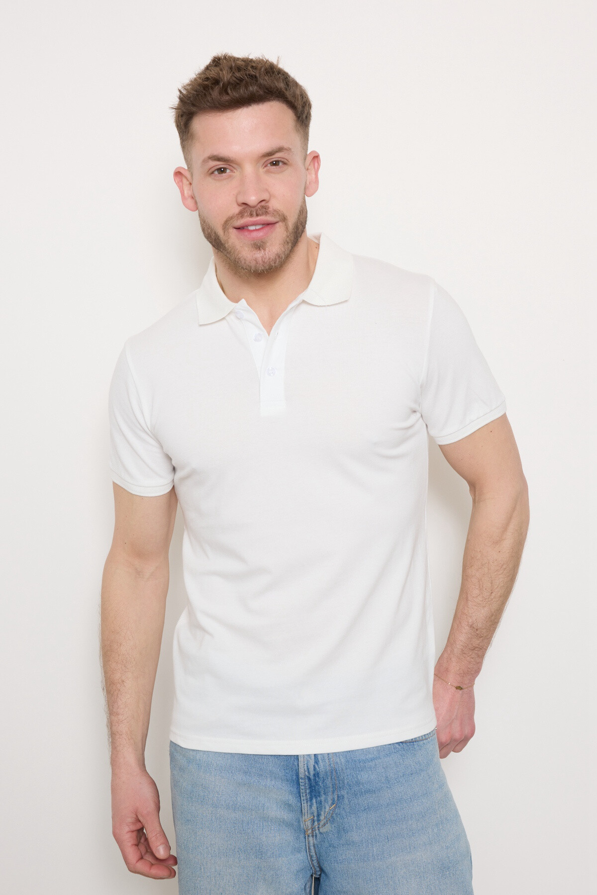 Grossiste Mentex Homme - Polo uni homme simple col boutonné matière coton piqué