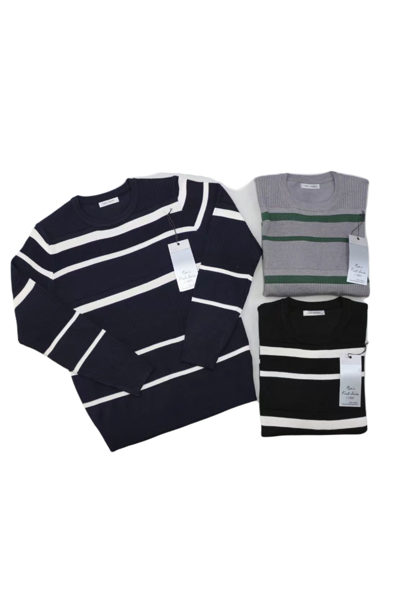 Wholesaler Mentex Homme - Men's two-tone striped sweater with round neck and long sleeves