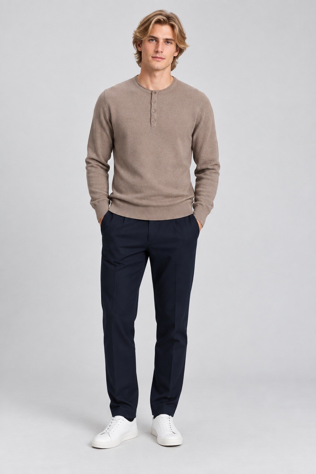Grossiste Mentex Homme - Pull uni homme col rond avec boutons