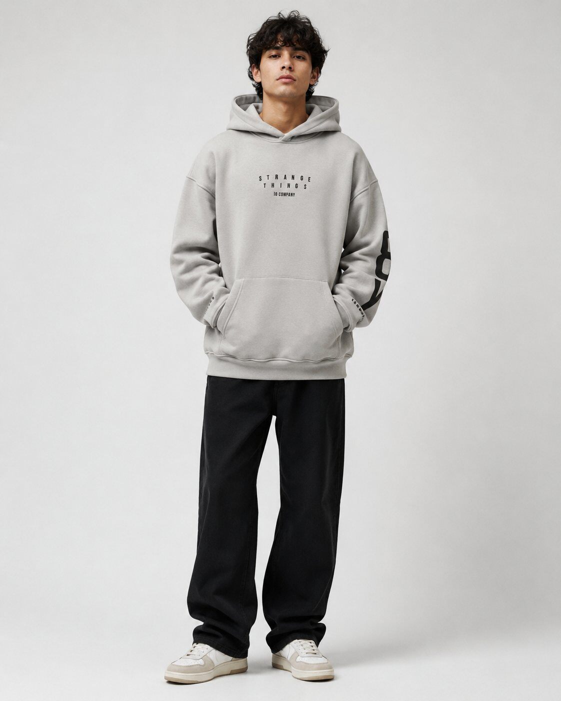 Grossista Mentex Homme - Felpa con Cappuccio Grigia Grafica Urbana