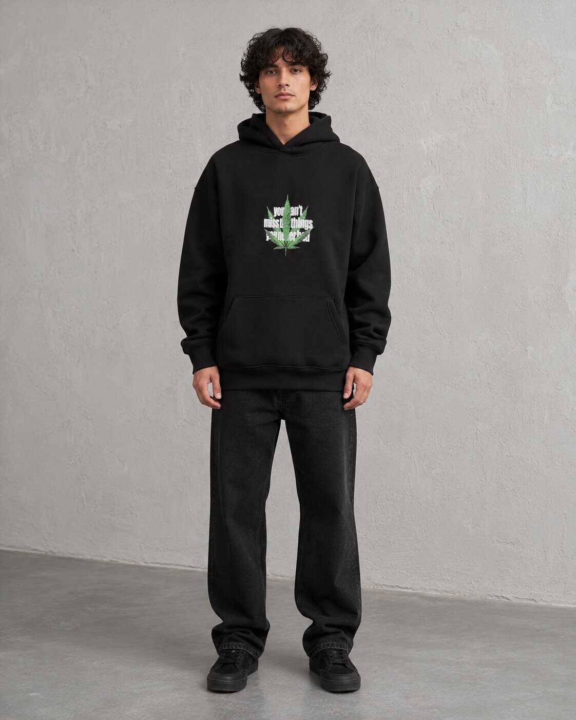Grossista Mentex Homme - Felpa con Cappuccio Nera Grafica Street