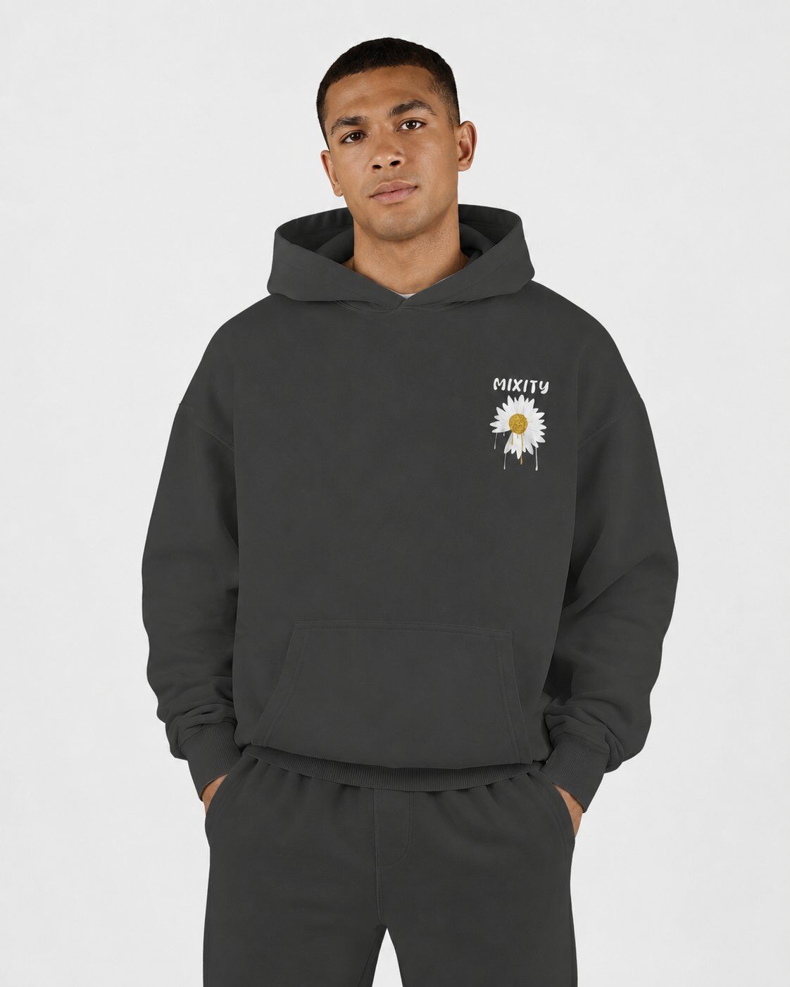 Grossista Mentex Homme - Felpa Nera con Grafica Floreale