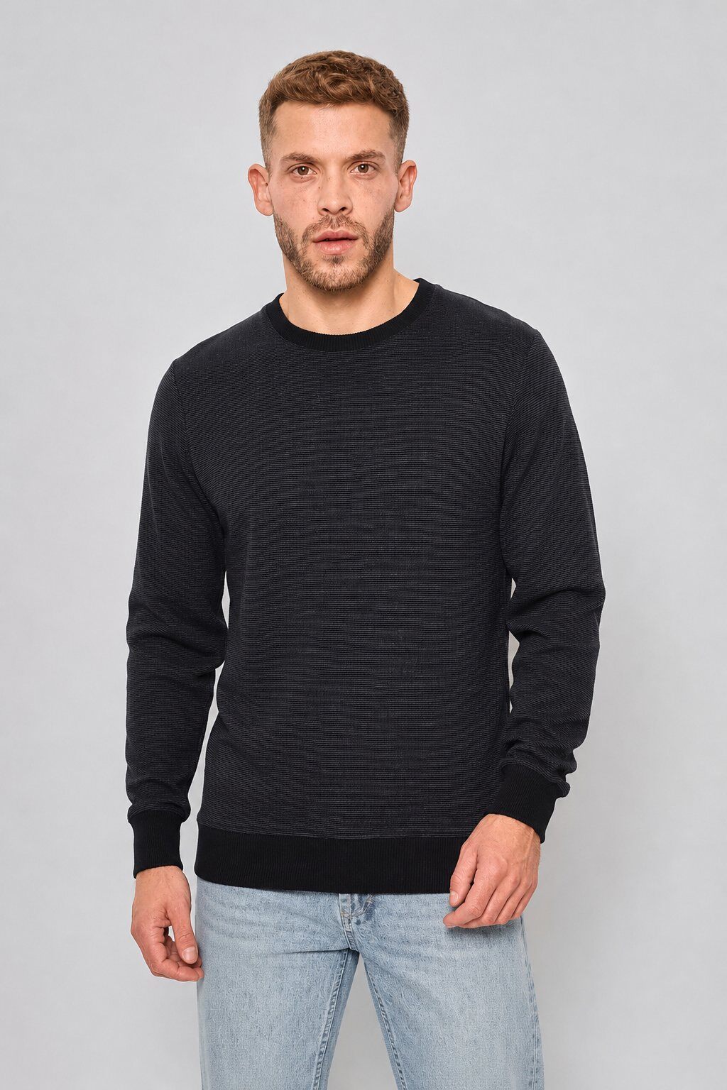 Grossista Mentex Homme - Maglione Nero Elegante in Maglia