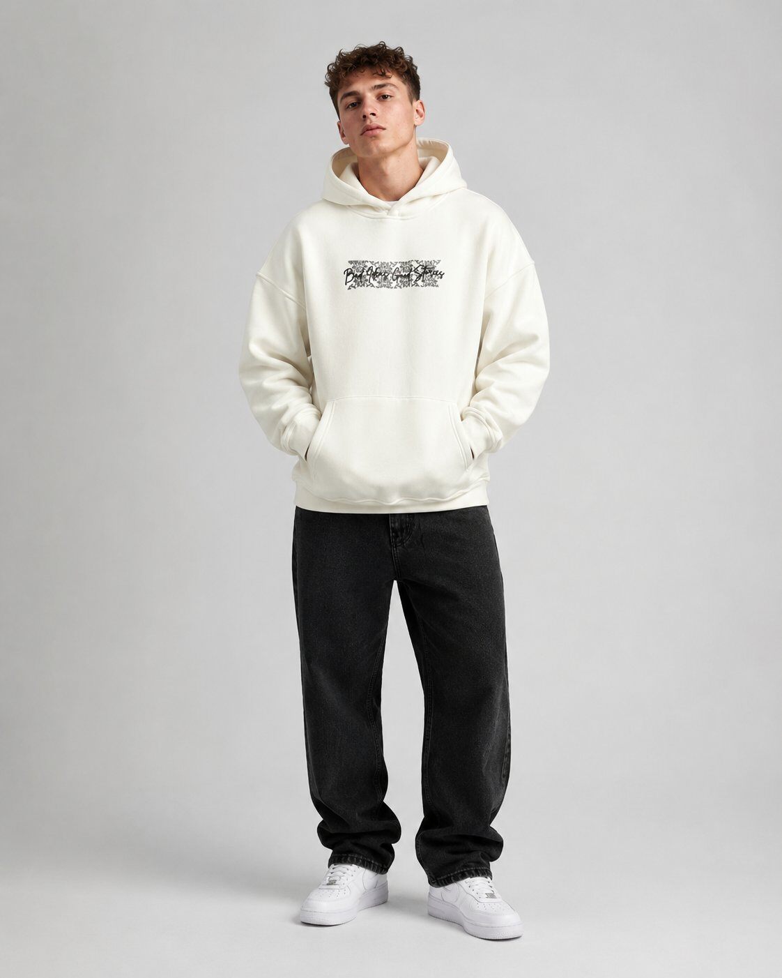 Grossista Mentex Homme - Felpa con Cappuccio Grafica Bianca