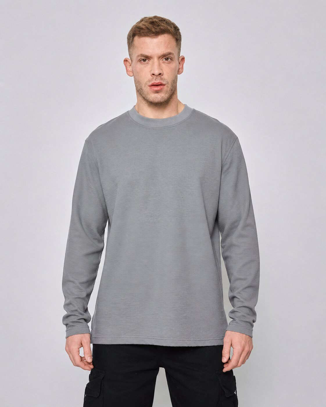 Grossista Mentex Homme - T-shirt Grigia a Maniche Lunghe Minimal
