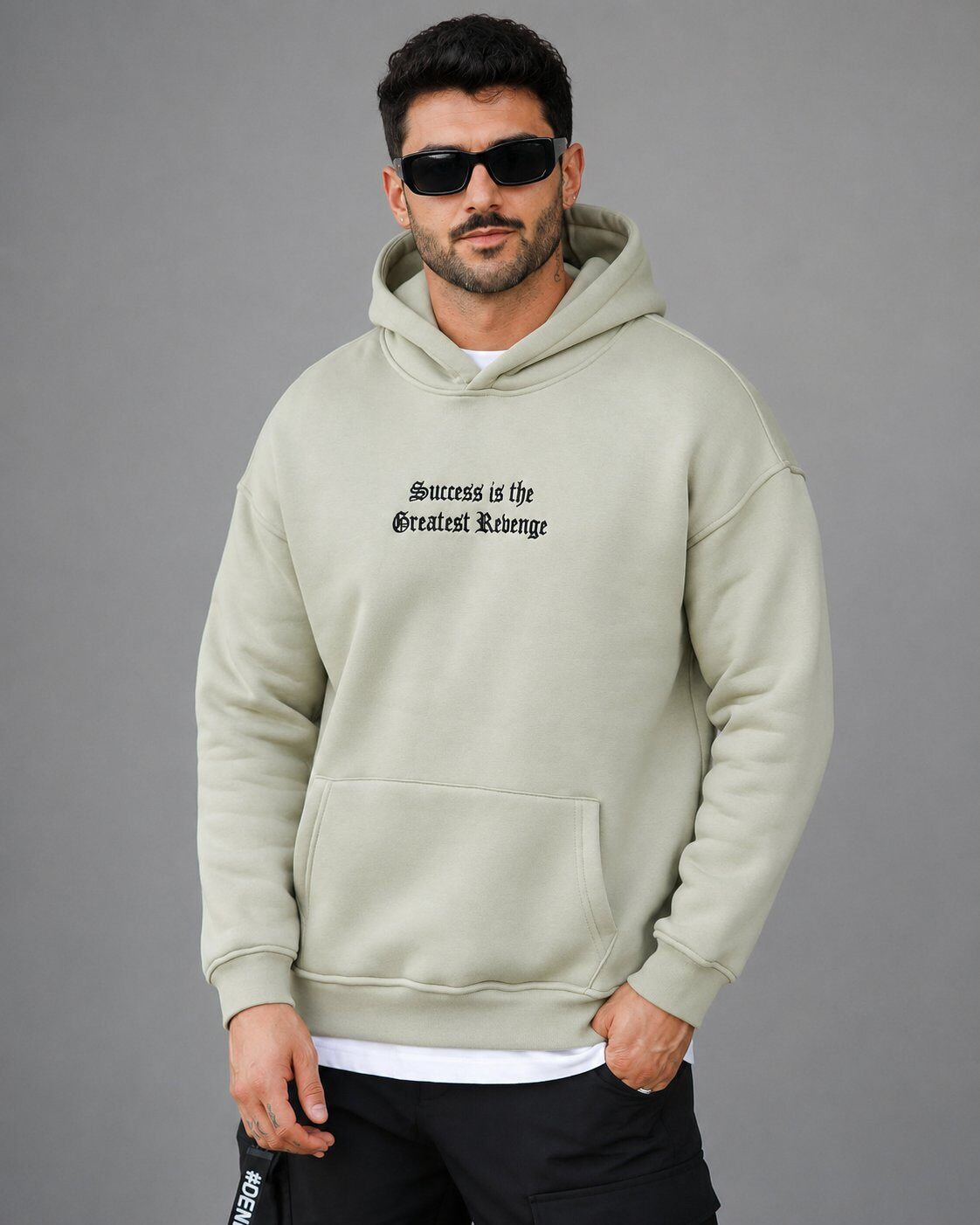 Grossista Mentex Homme - Felpa con Cappuccio Verde Messaggio Street