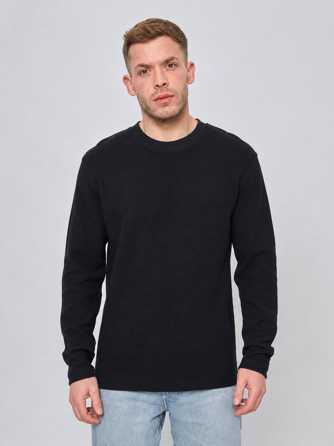 Grossista Mentex Homme - T-shirt Nera a Maniche Lunghe Minimal