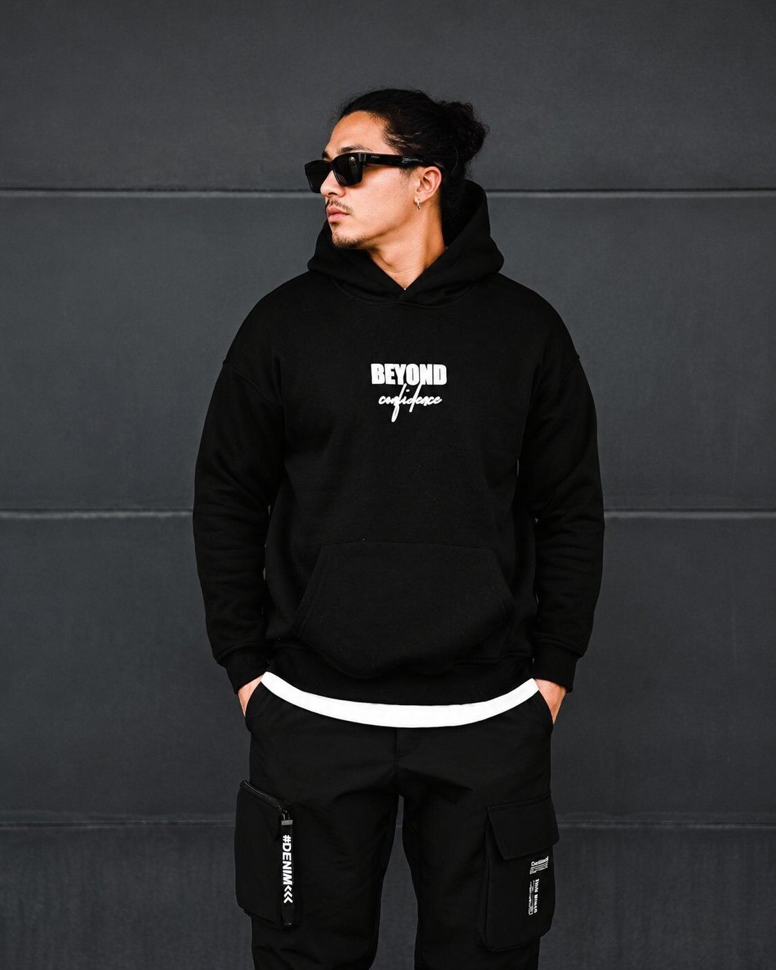 Grossista Mentex Homme - Felpa con cappuccio Beyond Noir