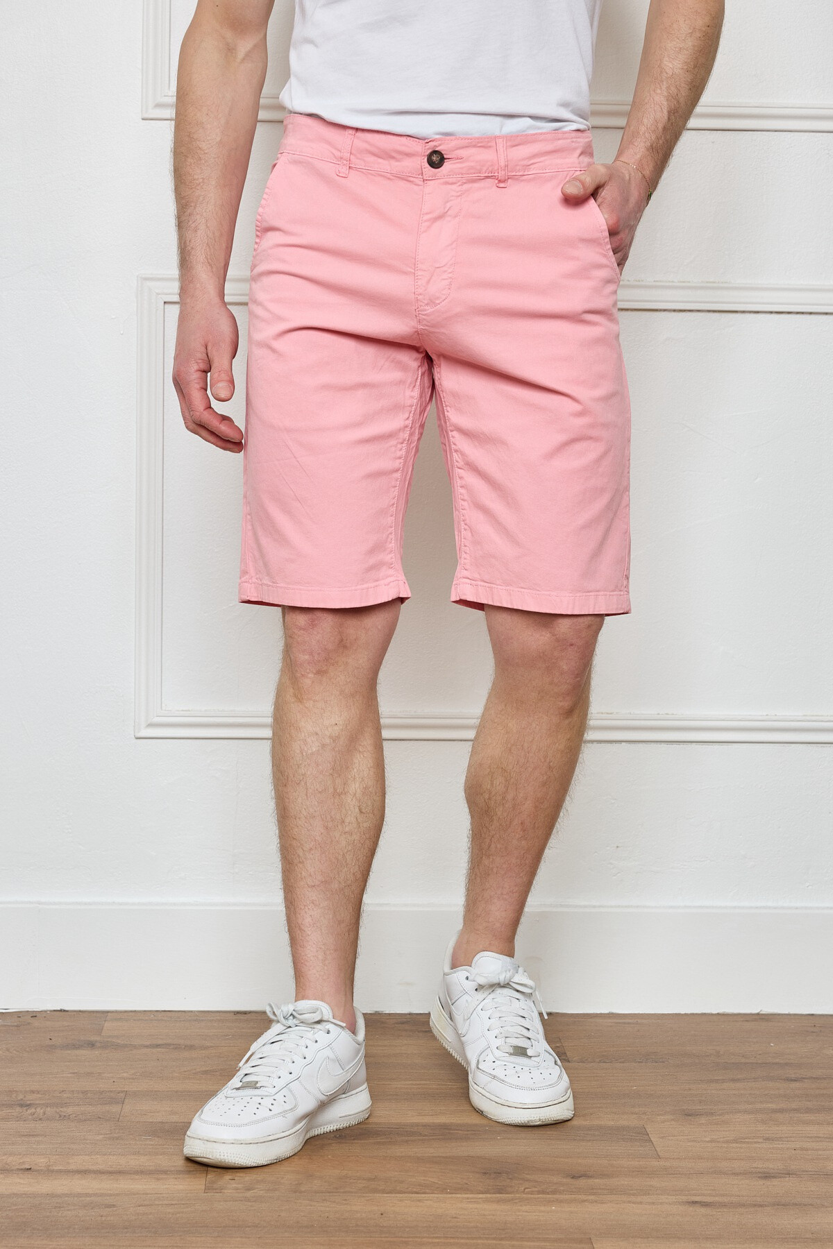 Grossiste Mentex Homme - Bermuda simple uni homme deux poches arrières boutonnées