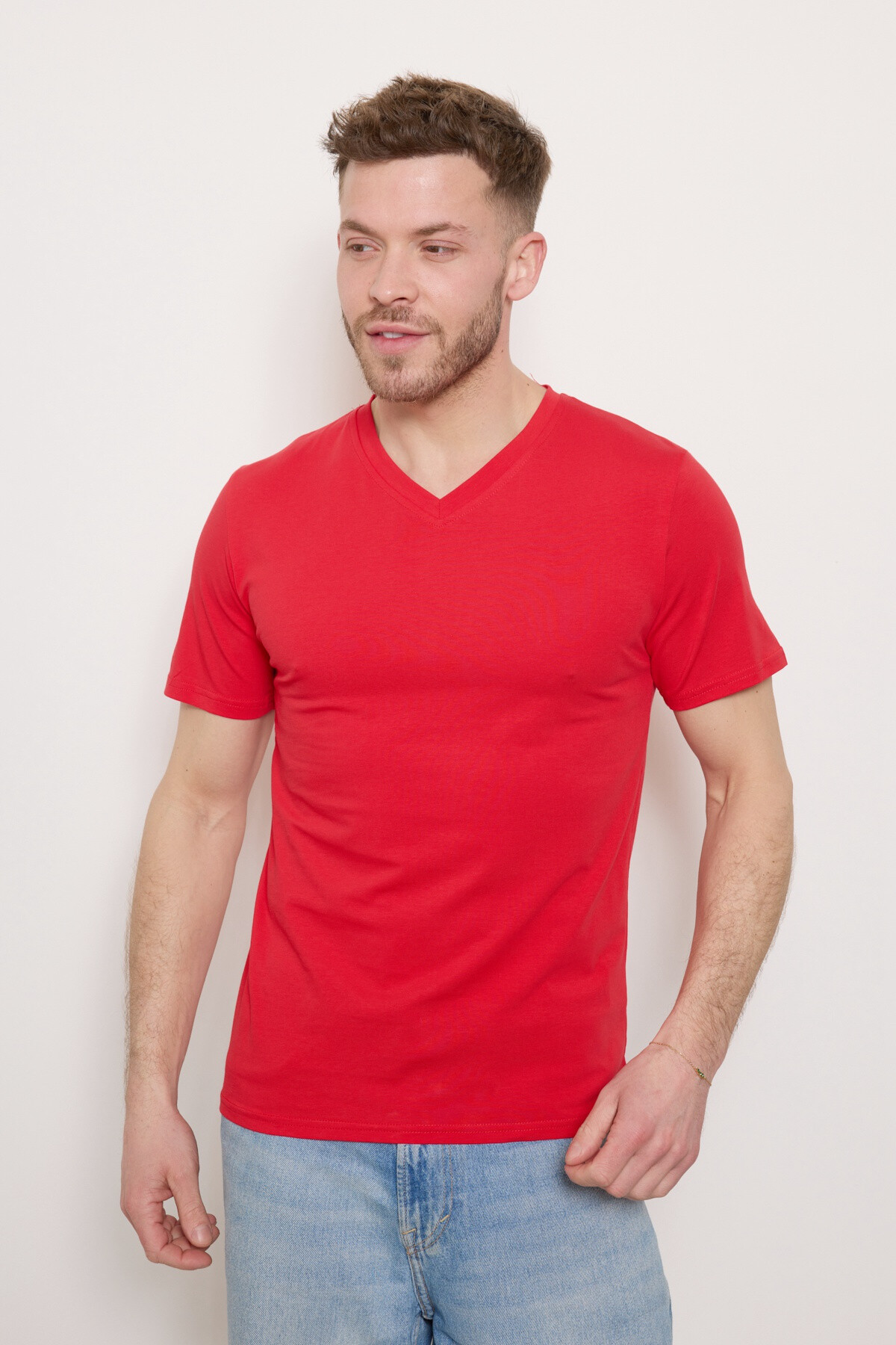 Grossiste Mentex Homme - T-SHIRT UNI SIMPLE HOMME COL V MANCHE COURT