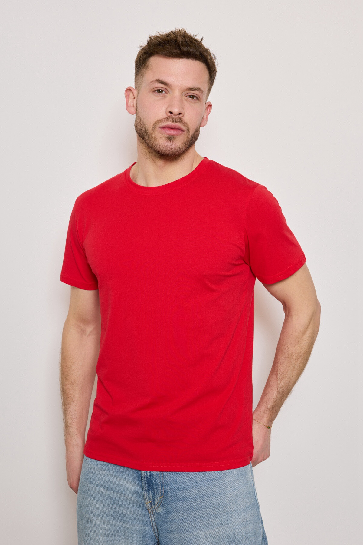 Grossiste Mentex Homme - T-SHIRT UNI SIMPLE HOMME COL ROND MANCHE COURT