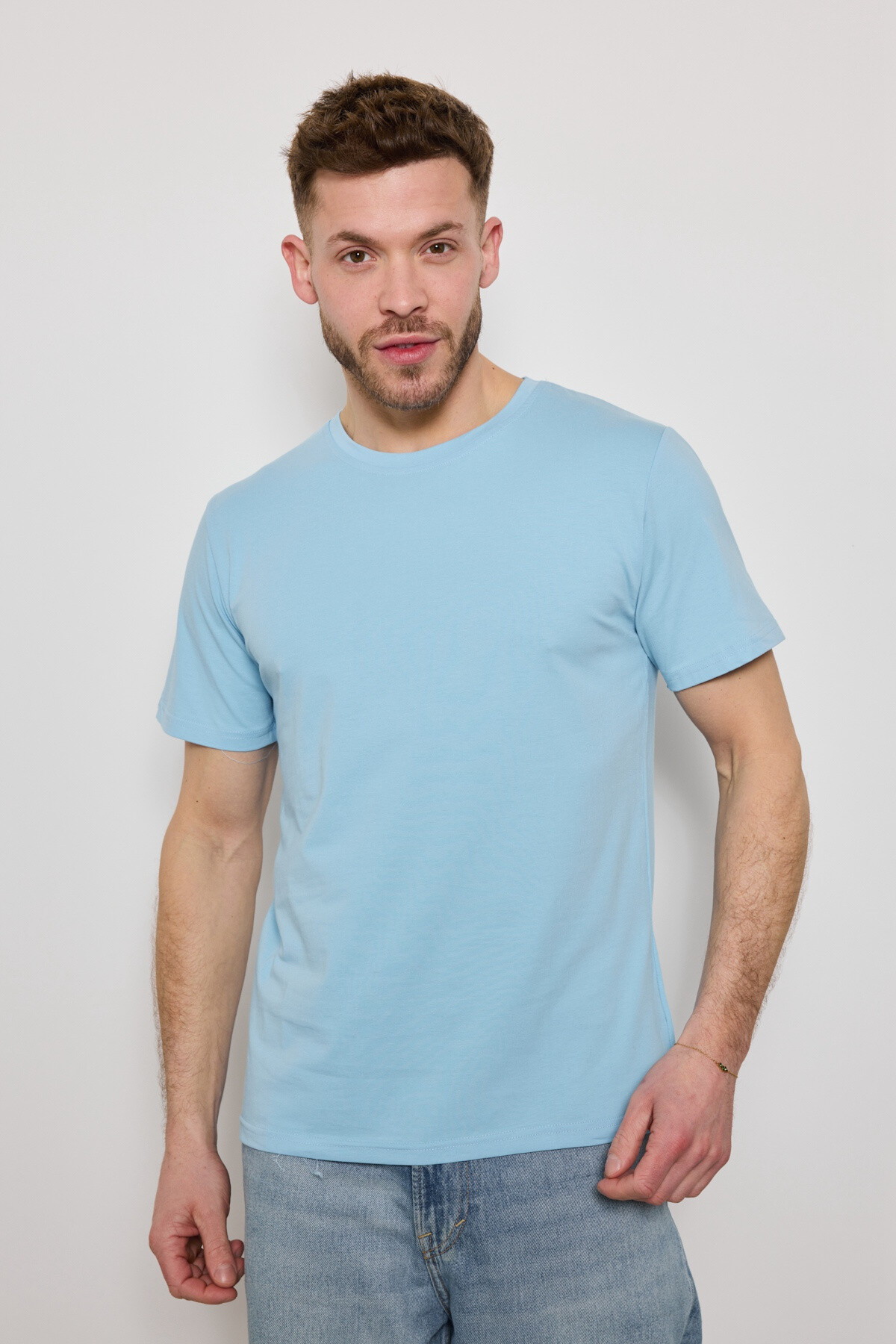 Grossiste Mentex Homme - T-SHIRT UNI SIMPLE HOMME COL ROND MANCHE COURT