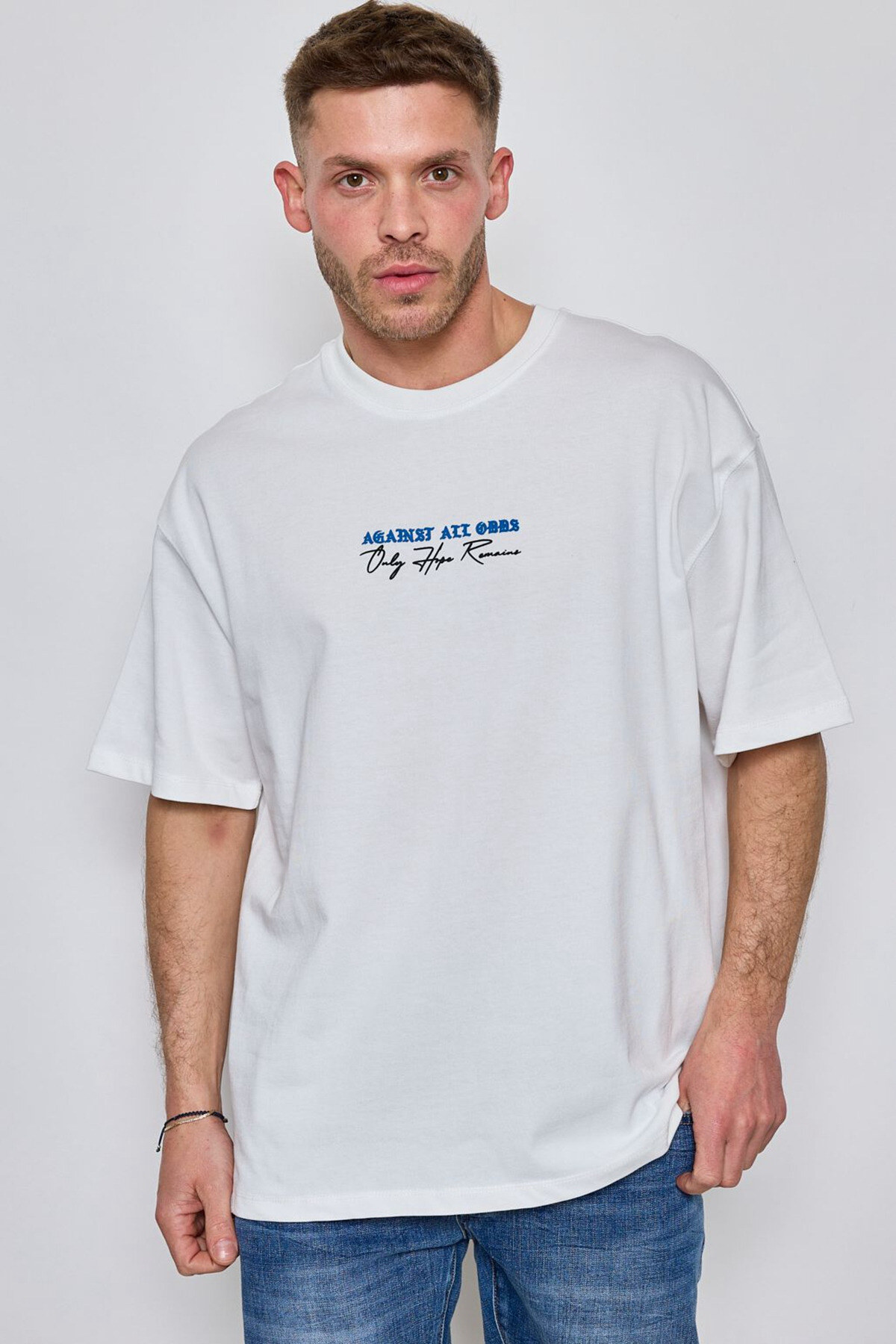 Grossista Mentex Homme - T-shirt Bianca Oversize Against Odds