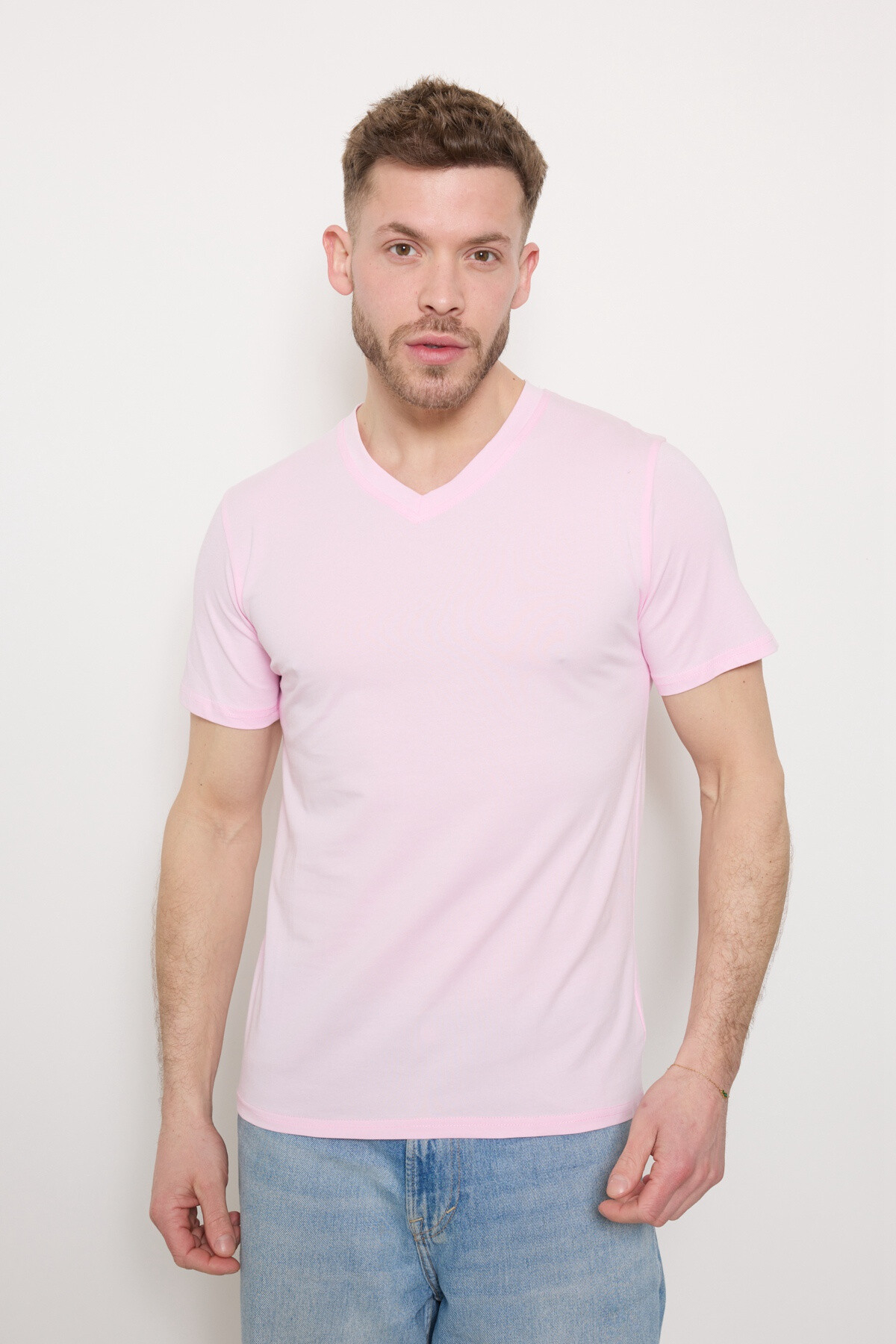 Grossiste Mentex Homme - T-SHIRT UNI SIMPLE HOMME COL V MANCHE COURT