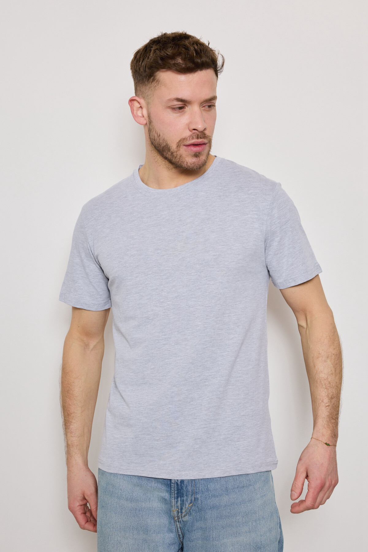 Grossiste Mentex Homme - T-SHIRT UNI SIMPLE HOMME COL ROND MANCHE COURT