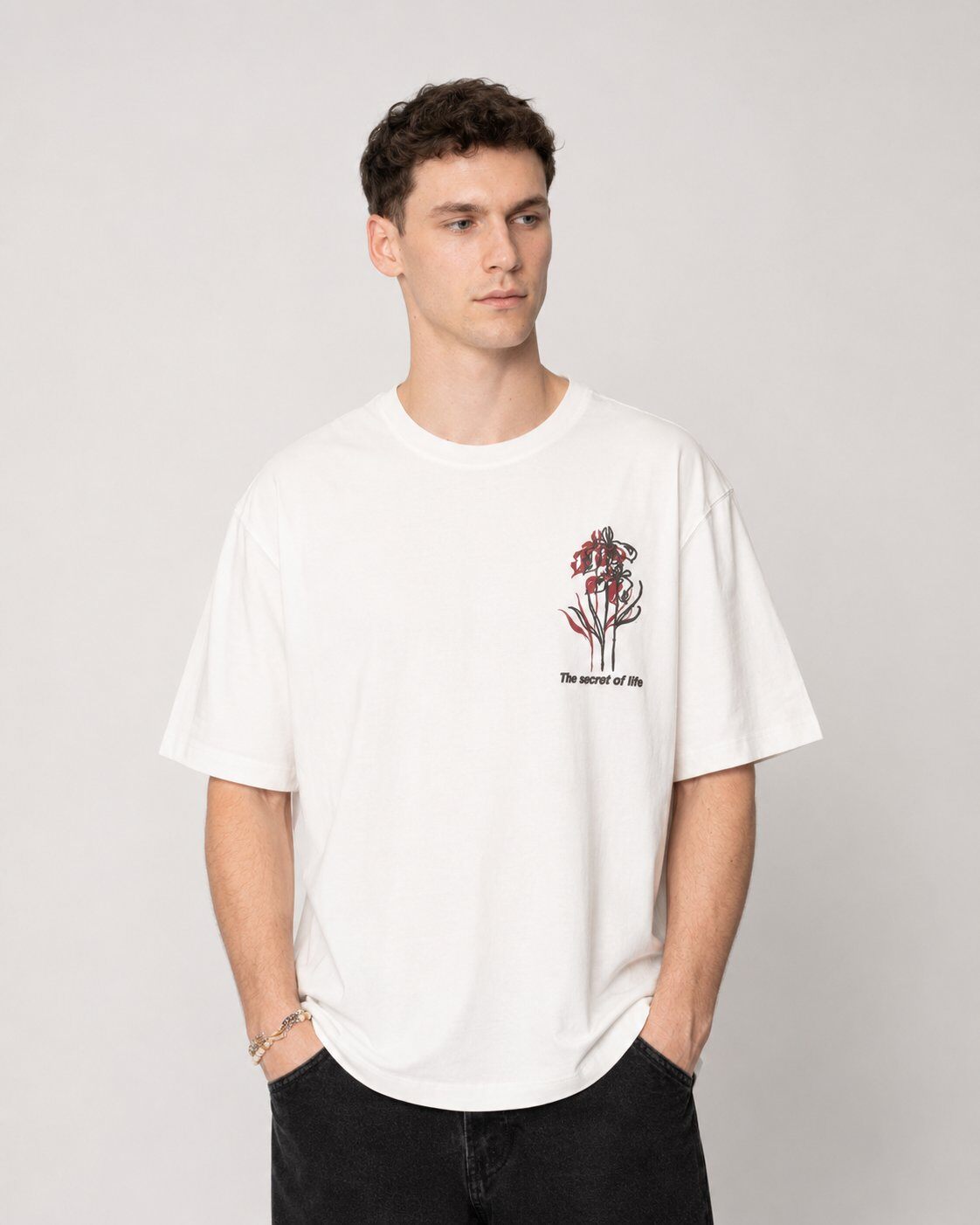 Grossista Mentex Homme - T-shirt Bianca con Grafica Floreale