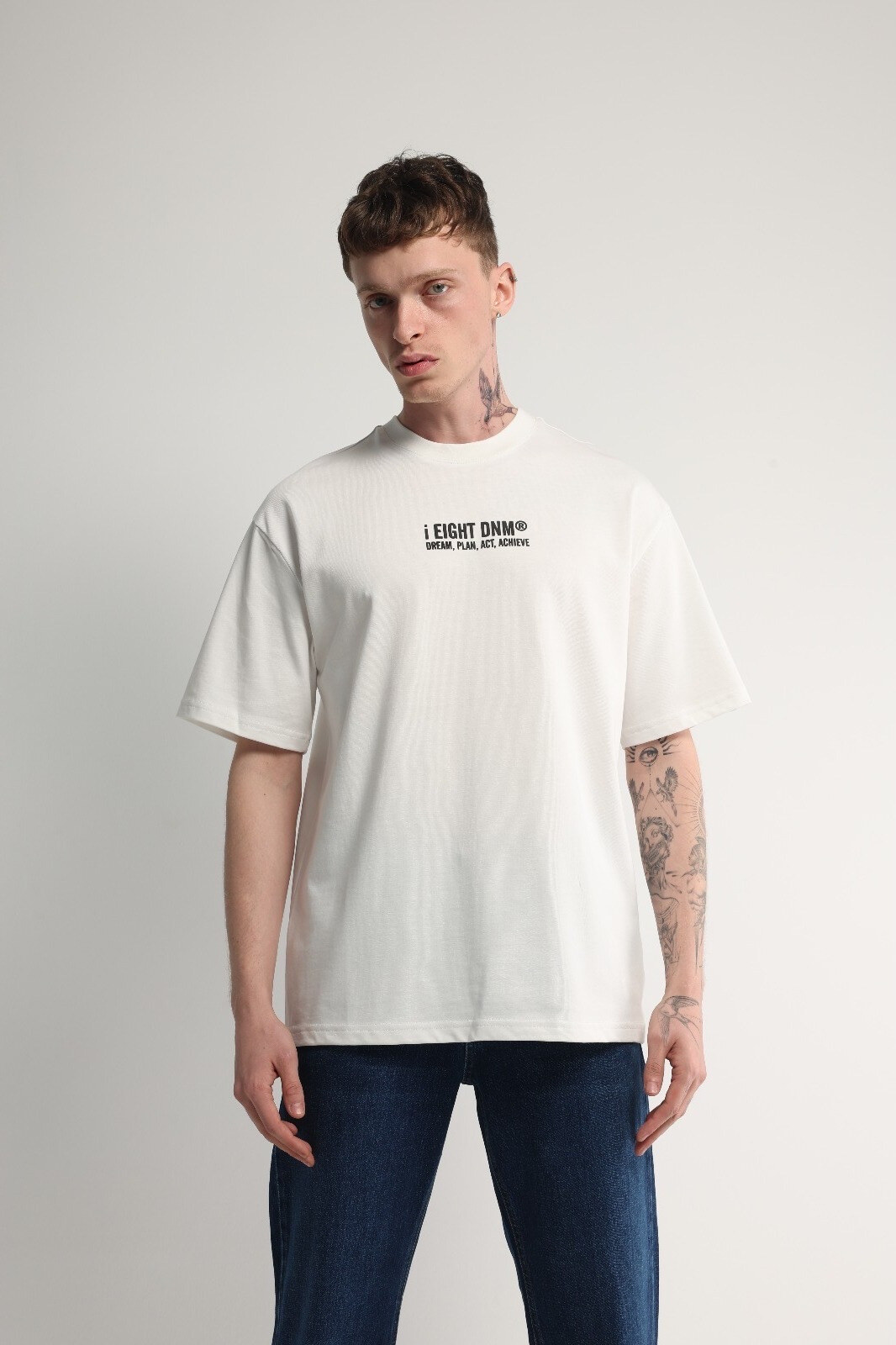 Großhändler Mentex Homme - Weißes Herren-T-Shirt mit modernem Rückendruck
