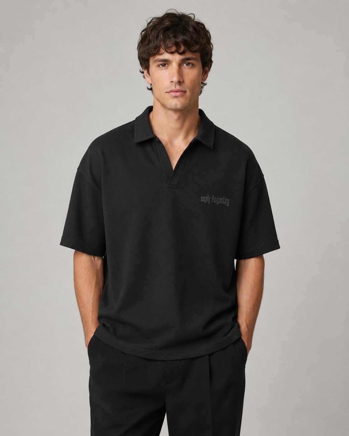 Grossista Mentex Homme - Polo Nero con Colletto Aperto - Minimalista