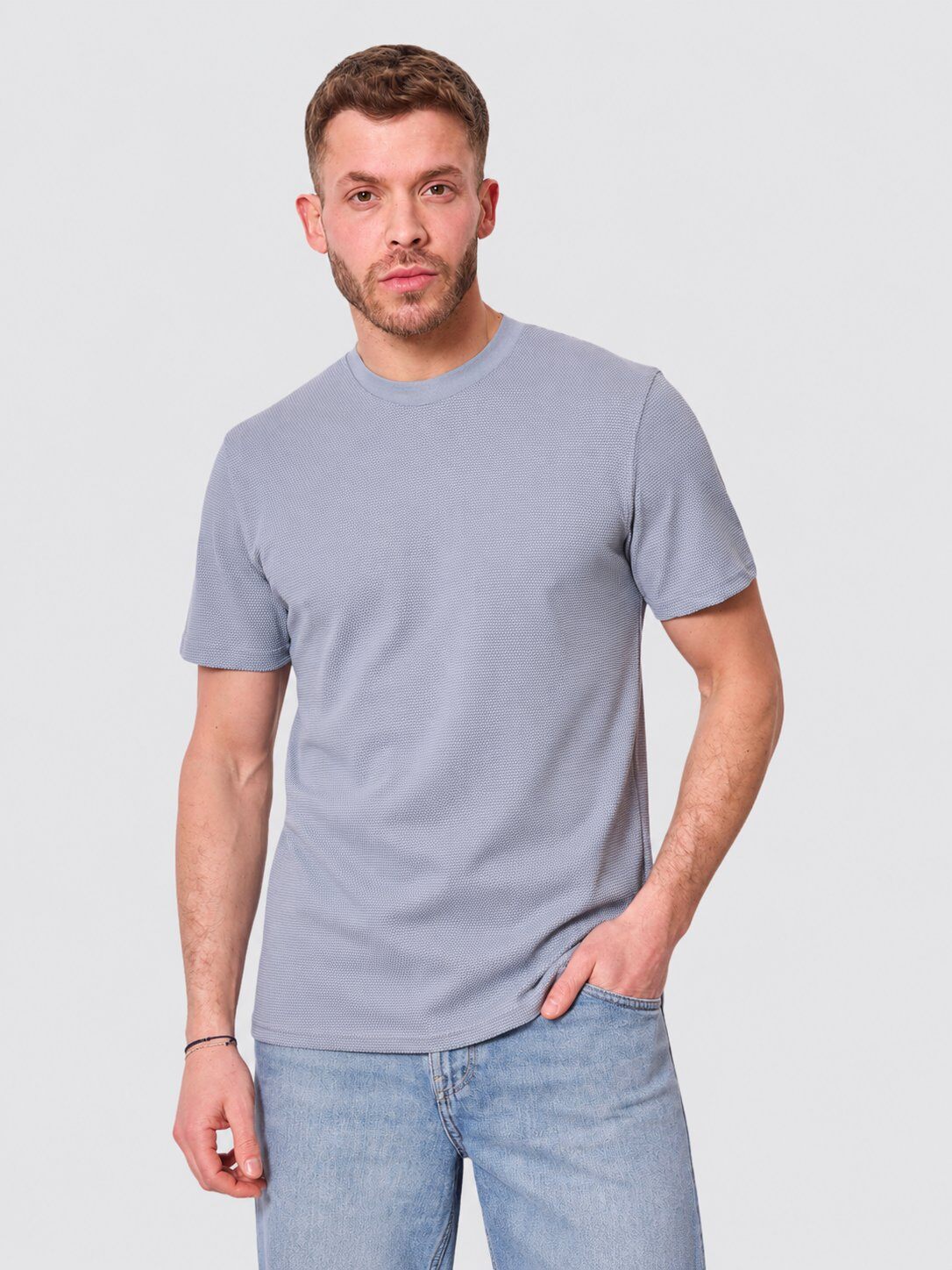 Großhändler Mentex Homme - Hellgraues Texturiertes T-Shirt