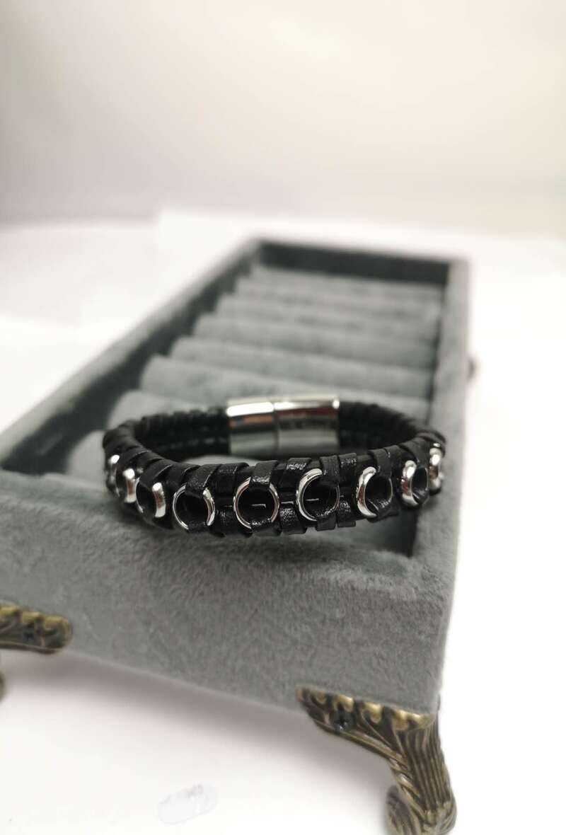 Wholesaler MET-MOI - Leather and steel bracelet