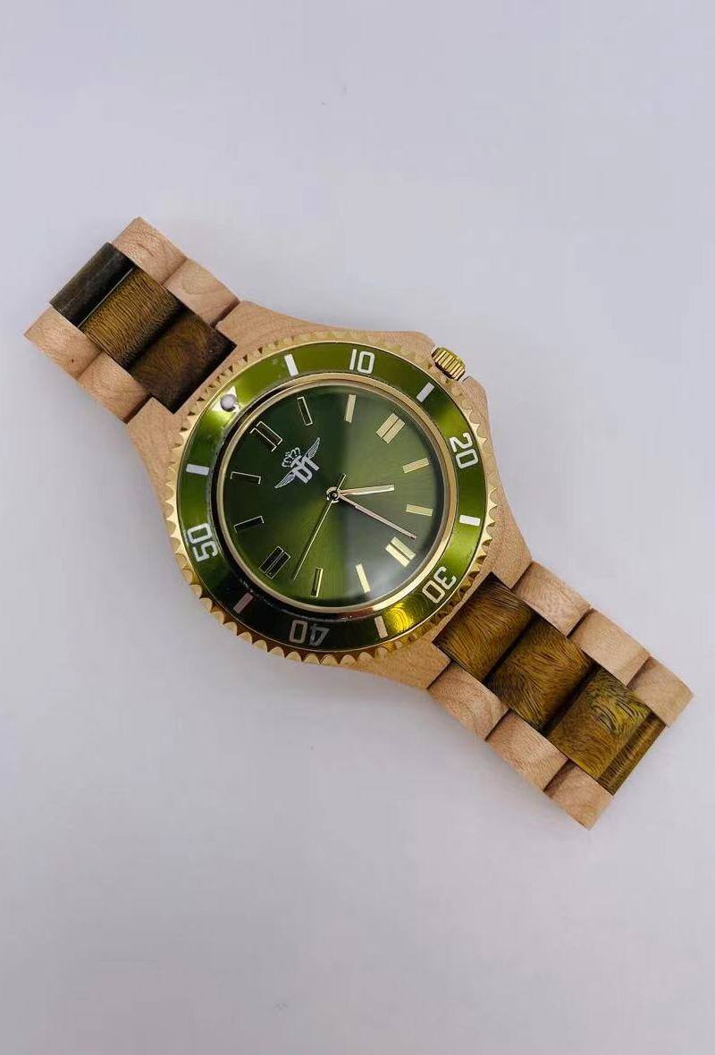 Großhändler Michael John Montres - Holzuhr 2