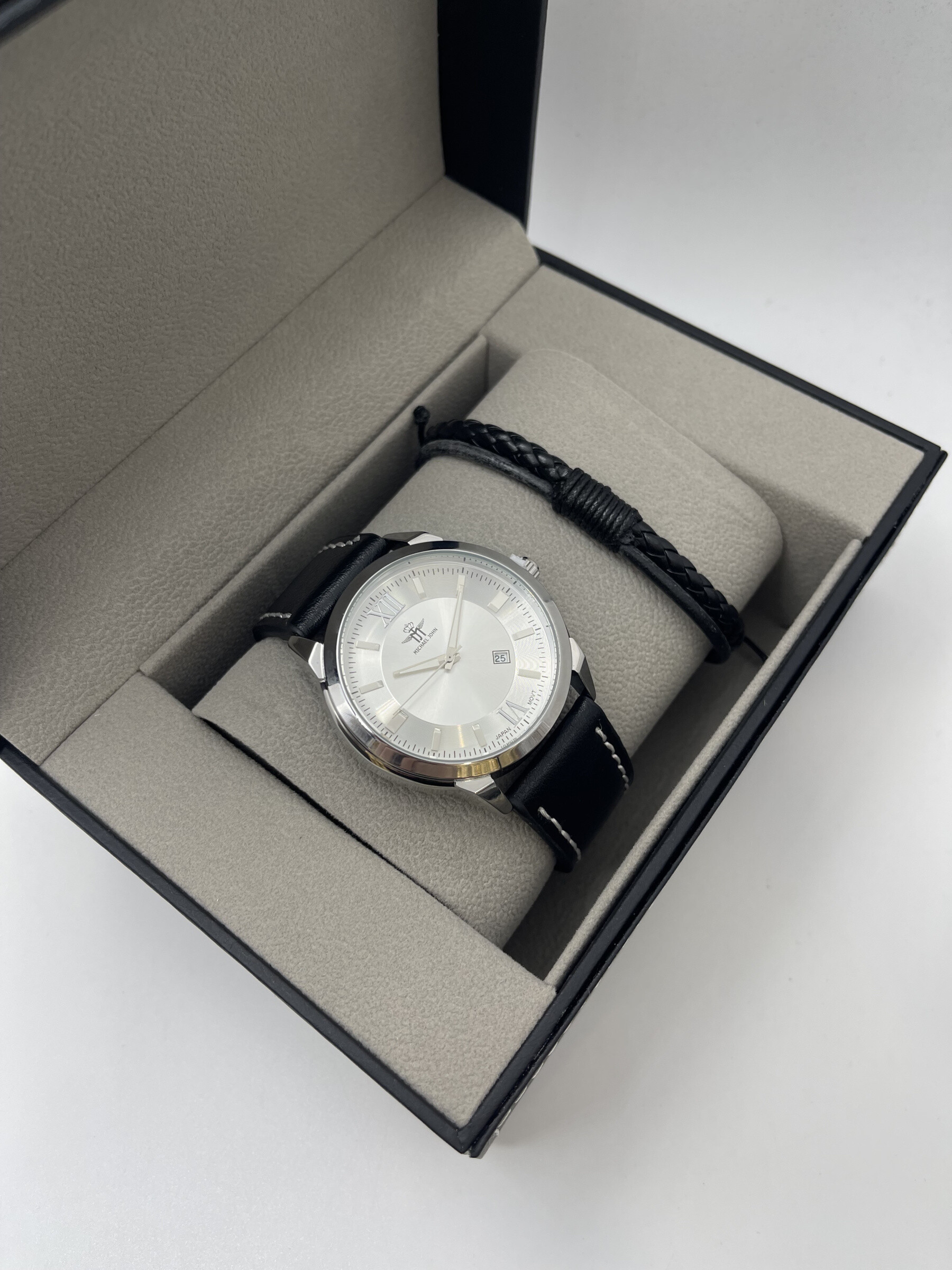 Wholesaler Michael John Montres - Michael John men's watch box with steel jewelry