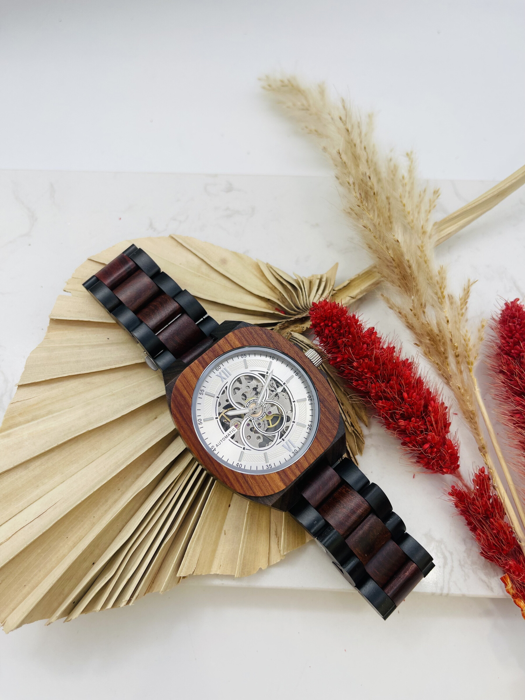 Wholesaler Michael John Montres - Wooden watch