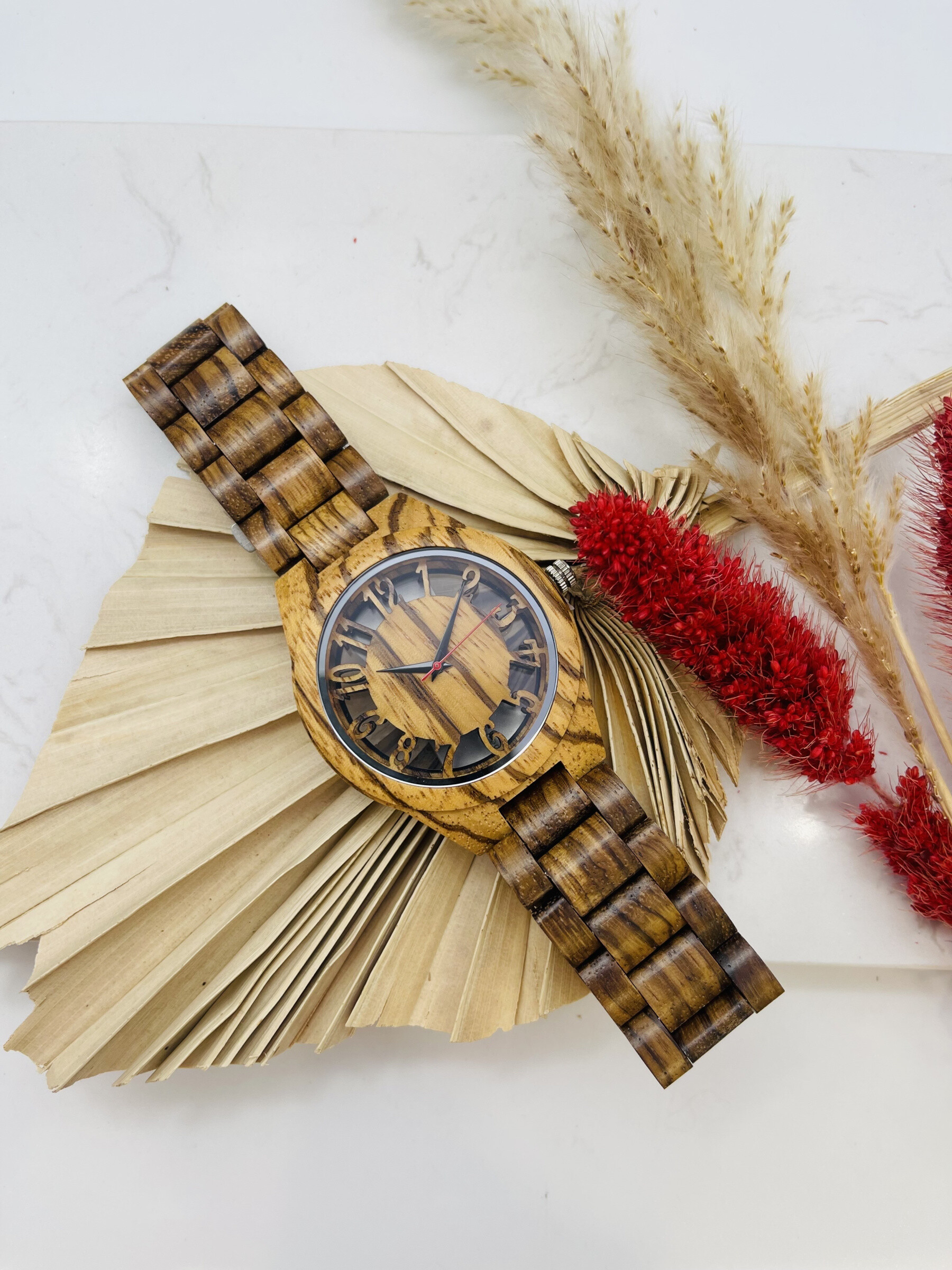 Wholesaler Michael John Montres - Wooden watch