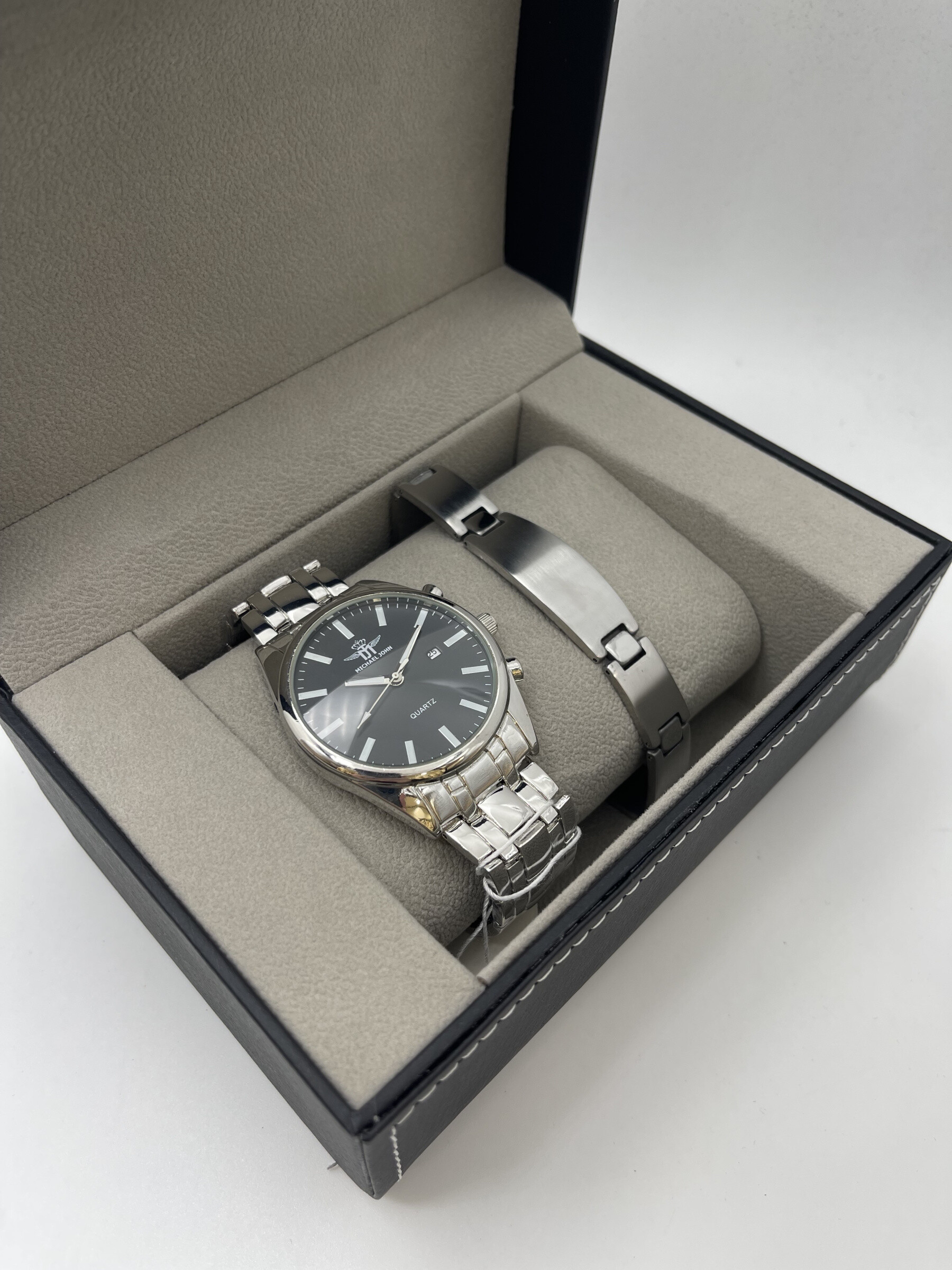 Grossista Michael John Montres - Cofanetto orologio uomo Michael John con gioielli in acciaio