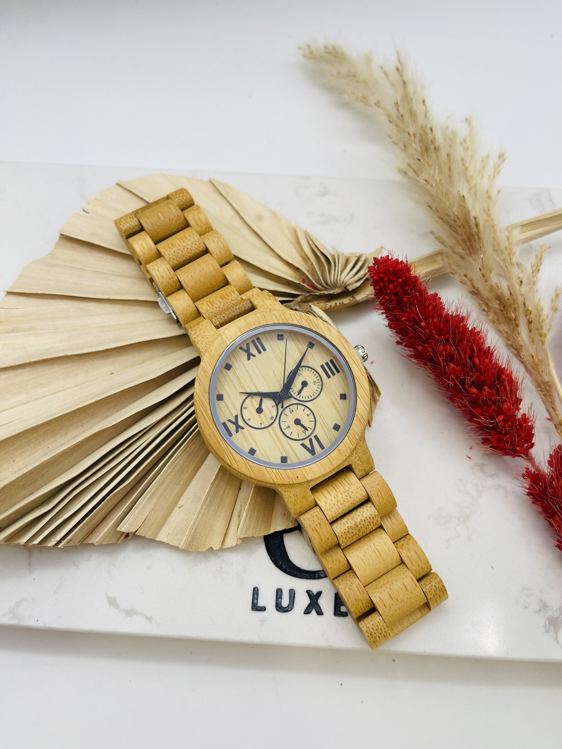 Wholesaler Michael John Montres - Wooden watch